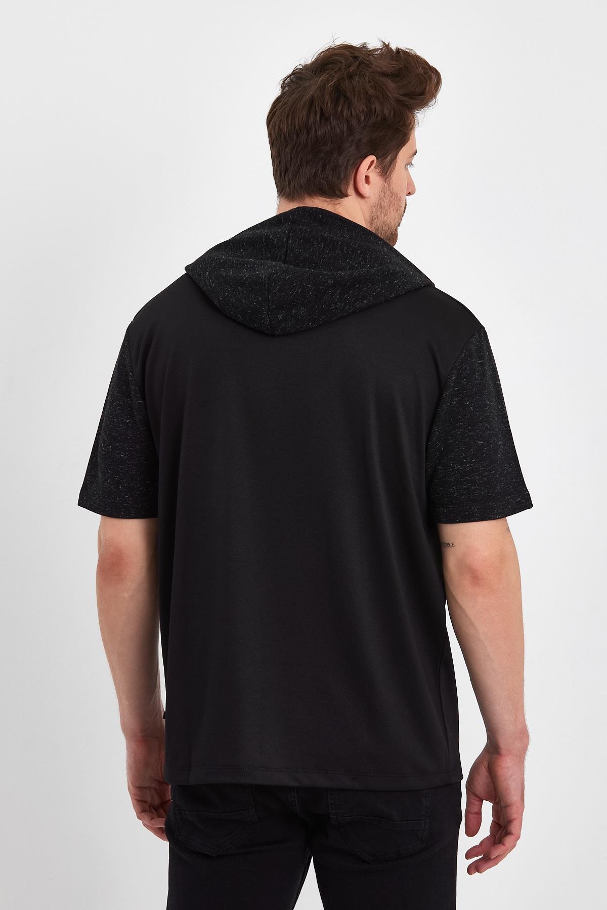 FİHA/GOŞ-7007 ERKEK BASKISIZ  AKAT KAPŞONLU TSHIRT - SİYAH 