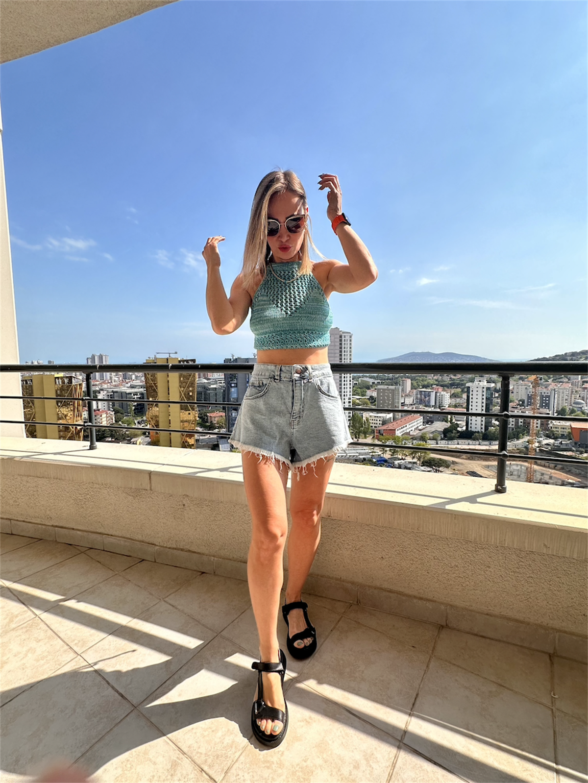 Arkadan Bağlamalı Tasarım Crop Top Turkuaz