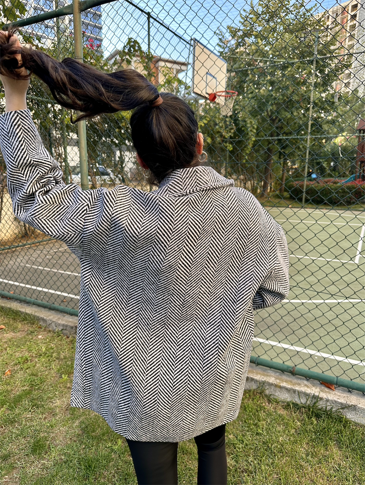 Balık Sırtı Astarlı Oversize Kaşe Kaban Siyah Beyaz