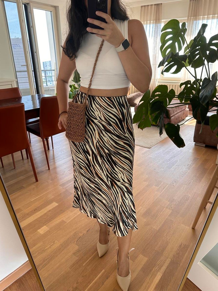 Zebra Desen Saten Etek