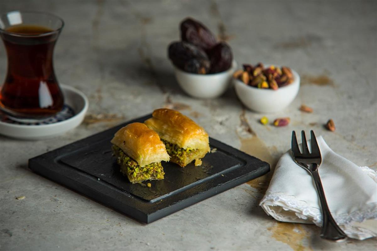 Mat | Kayrak Serisi | Kare Tabak Oluklu Düz KenarKayrakMat For HomeKare Tabak Oluklu Düz Kenar