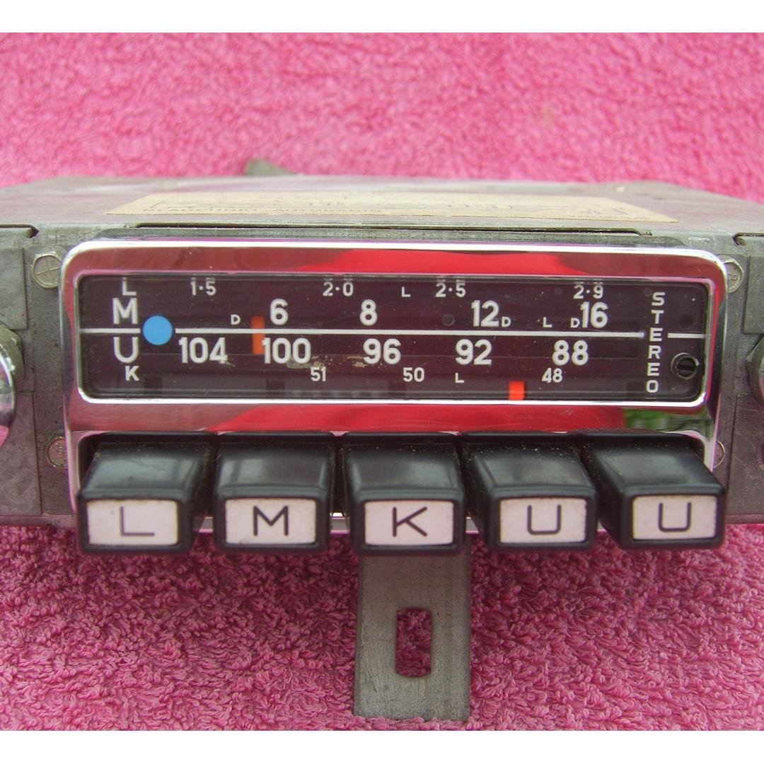 Chrome Antenna (Single) (1300-1302-1303)