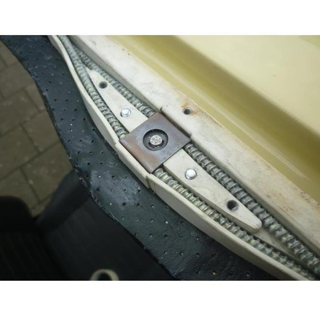 Sliding roof cable spring plate (each)