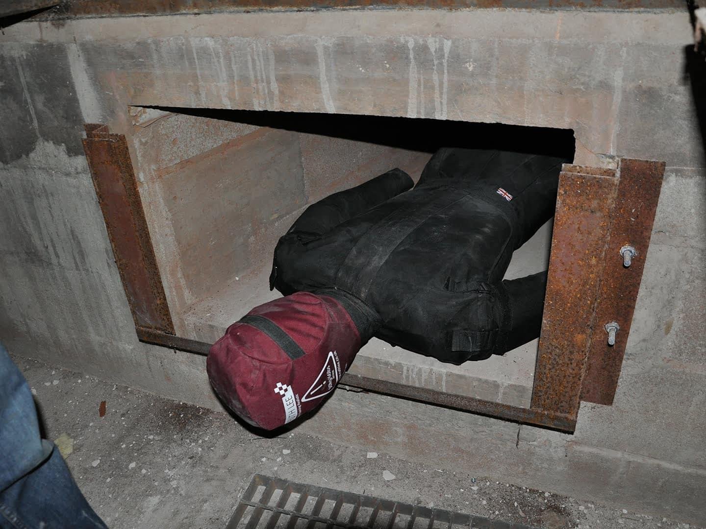 Ruth Lee / Confined Space