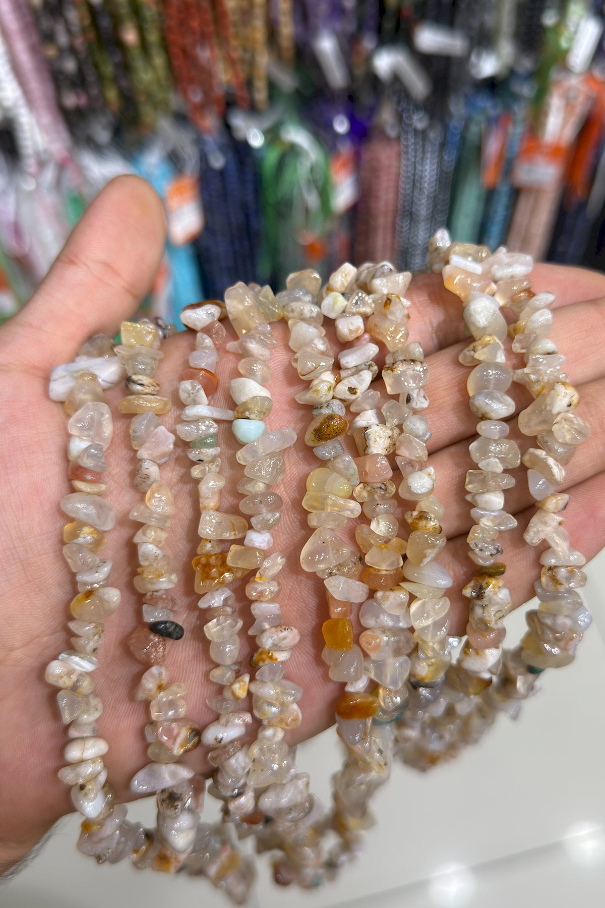 Akik Doğal Kırık Taş Parlak Beyaz 5x8mm Dizi