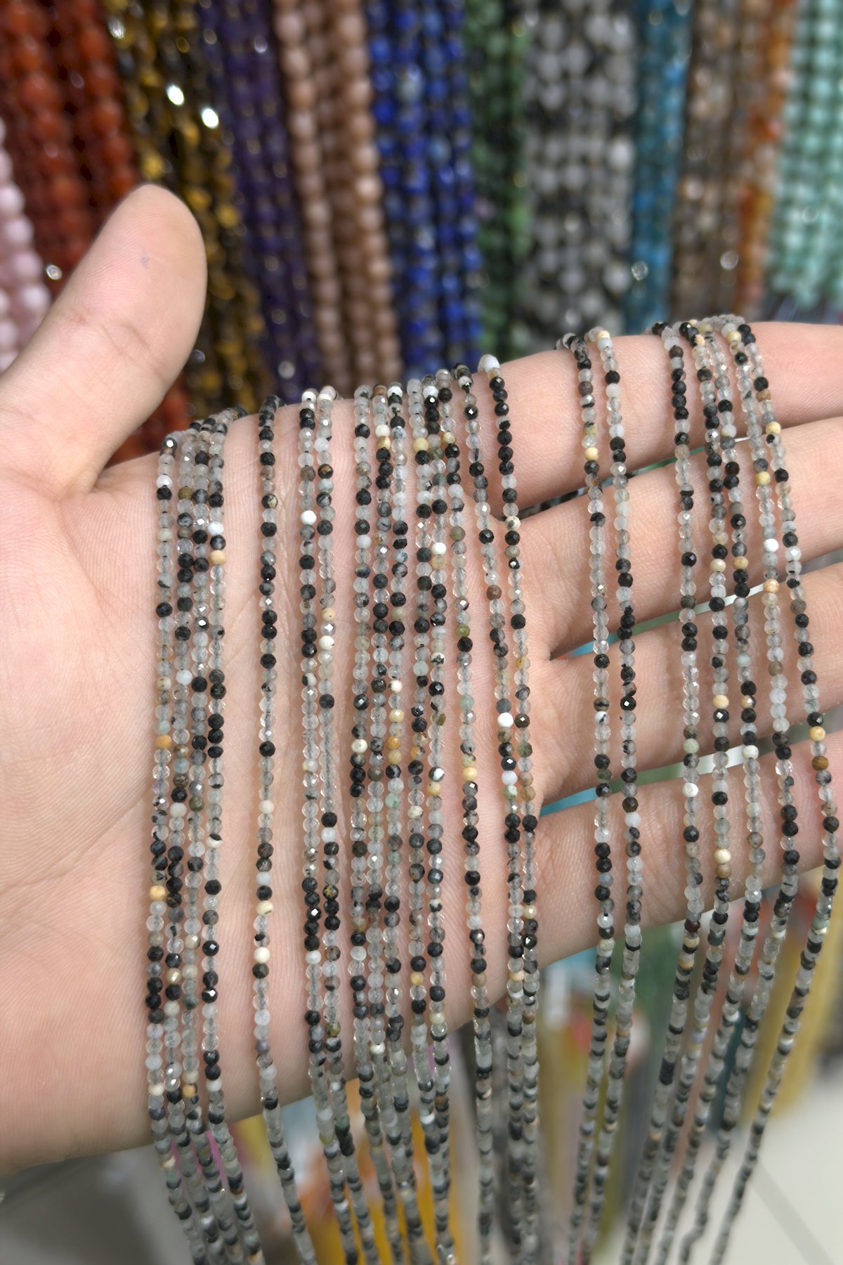 Akik Taşı Küre Faset Kesim Siyah 2mm Doğal Taş Dizi