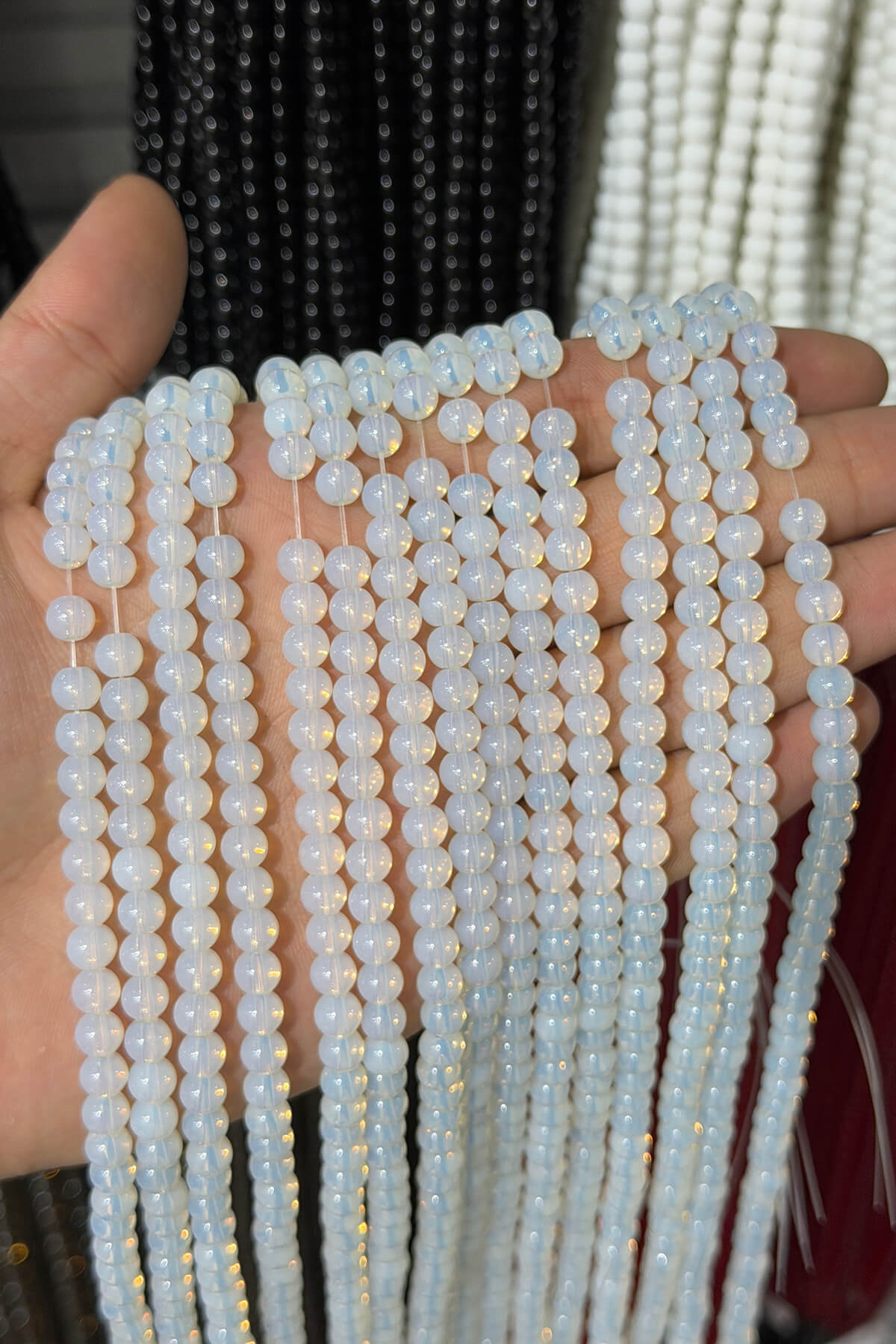 Cam Opal Taşı Küre Kesim Parlak Beyaz 6mm Dizi