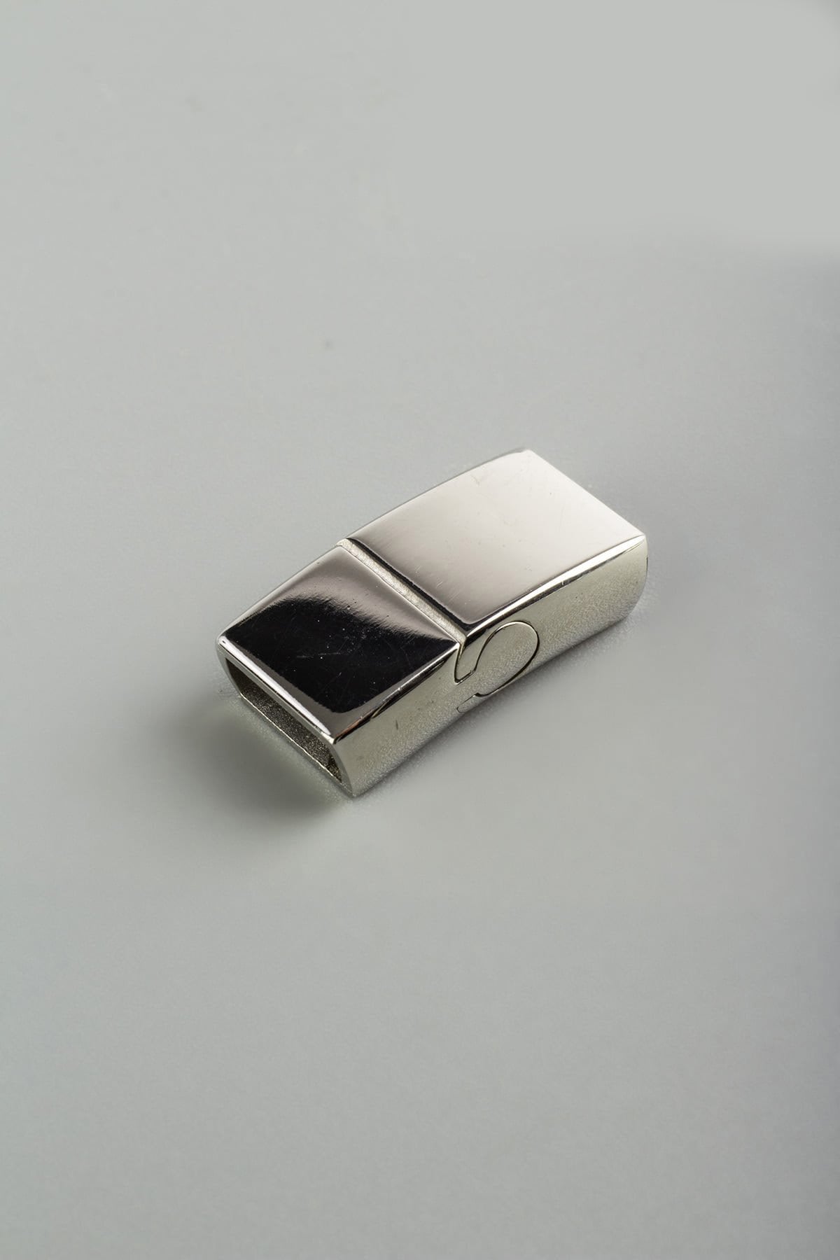 Çelik Mıknatıs Geçmeli Aparat Gümüş 10x19mm 1 PCS