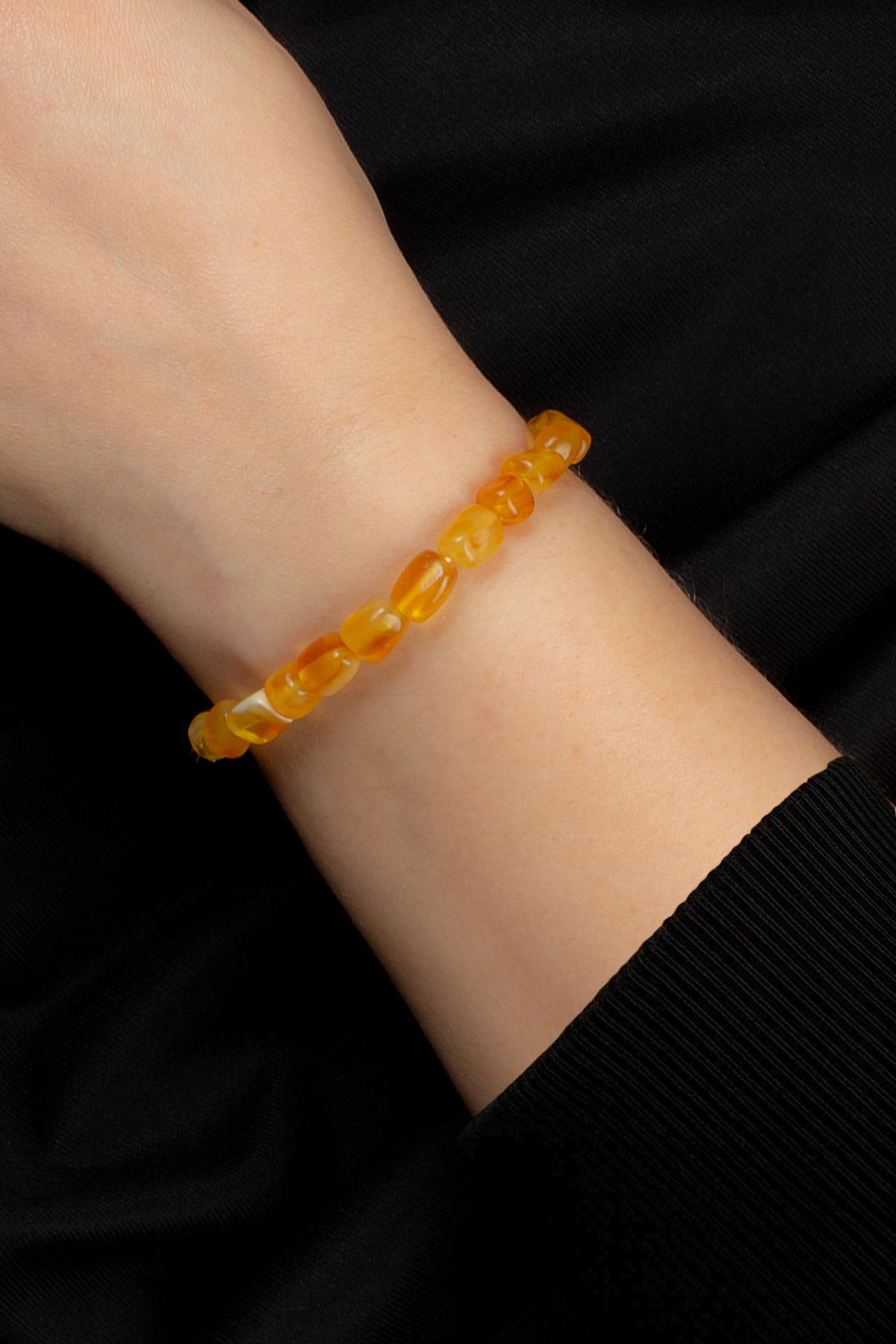 Damla Kehribar Açık Sarı Tımbıl Kesim Unisex Bileklik 5-6gr