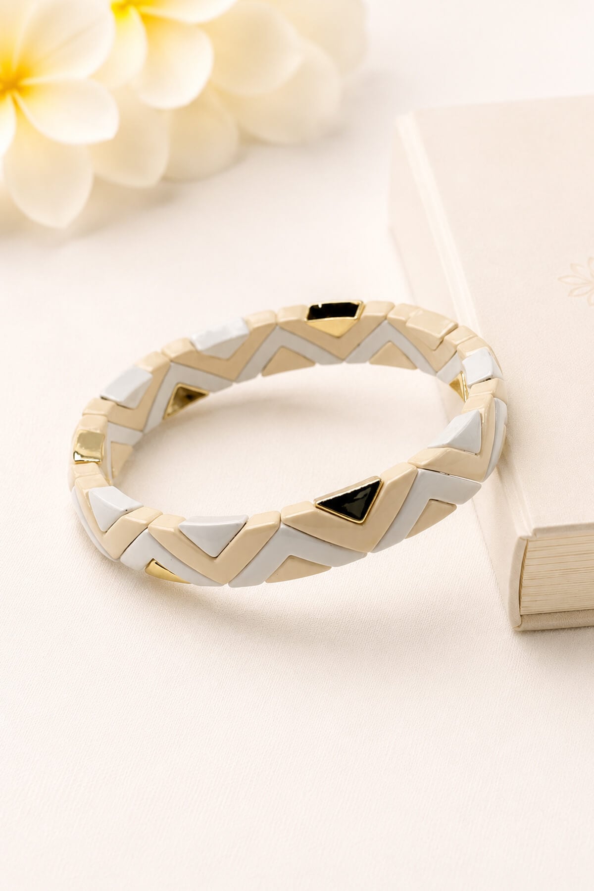 Domino Bileklik