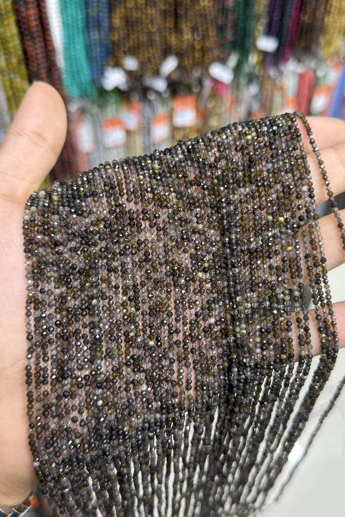 Dumanlı Kuvars Taşı Küre Faset Kesim 2mm Dizi