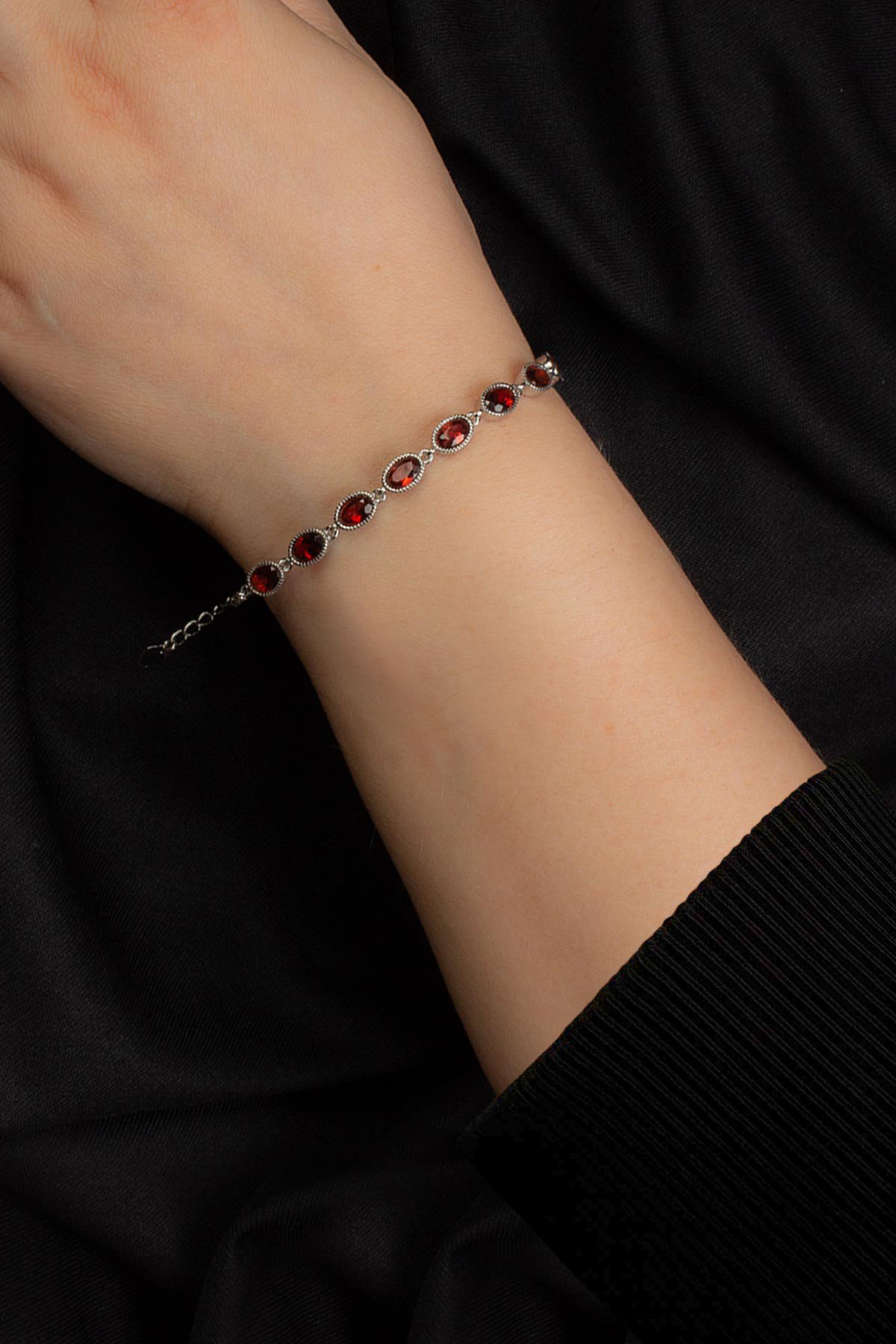 Garnet Doğal Taş Zincir Bileklik