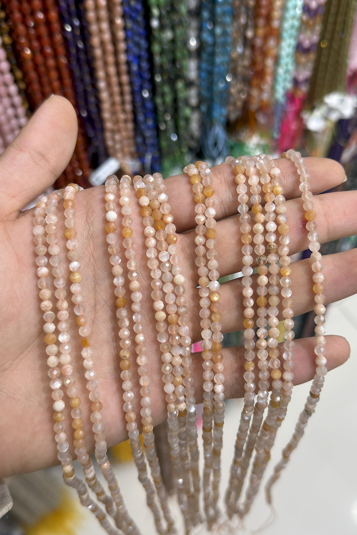 Güneş Taşı Küre Kesim Parlak 4mm Doğal Taş Dizi