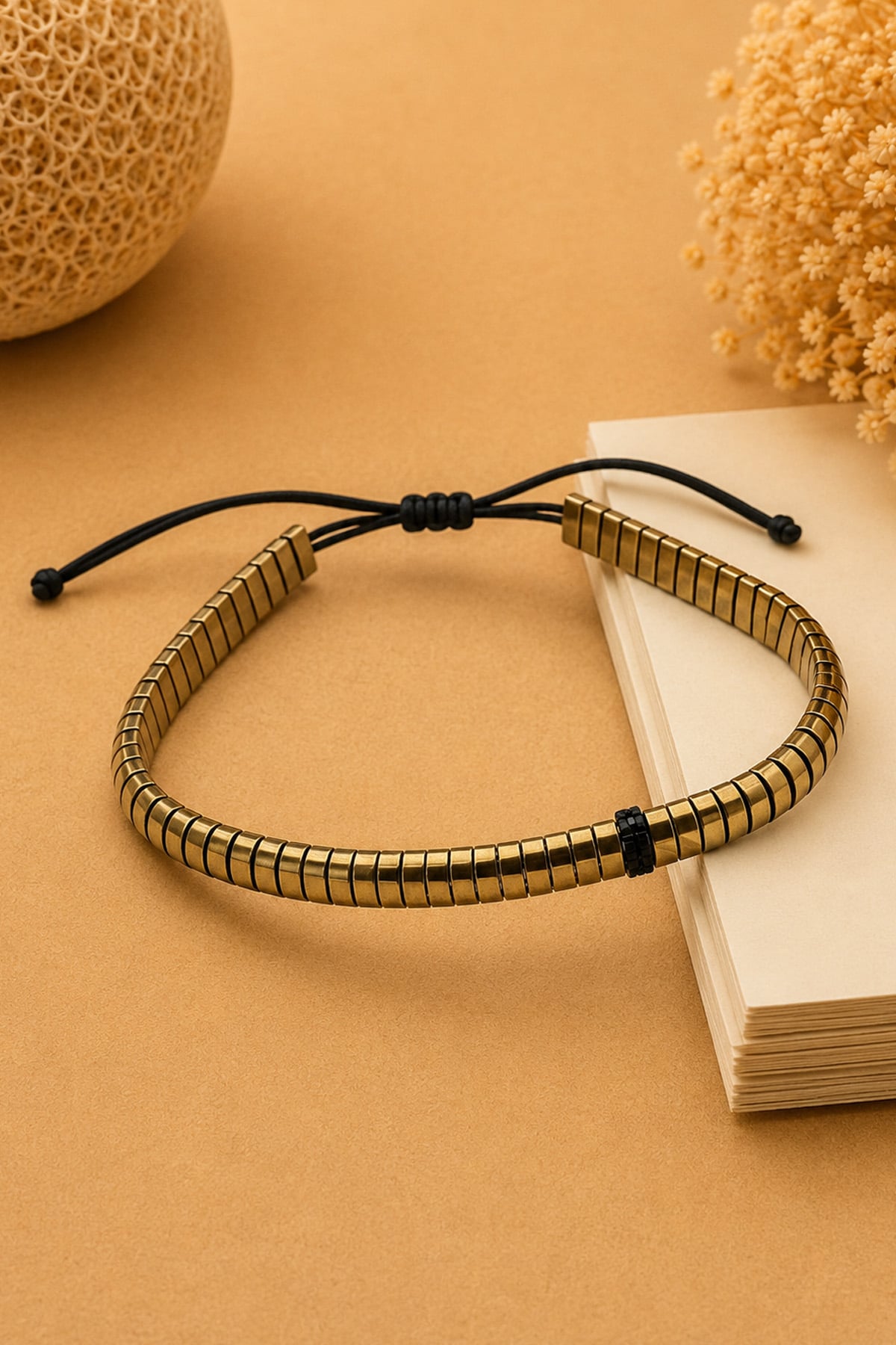 Hematit Doğal Taş Antik Sarı Yarım Oval Kesim Siyah Zirkonlu 6x2mm Makrome Bileklik