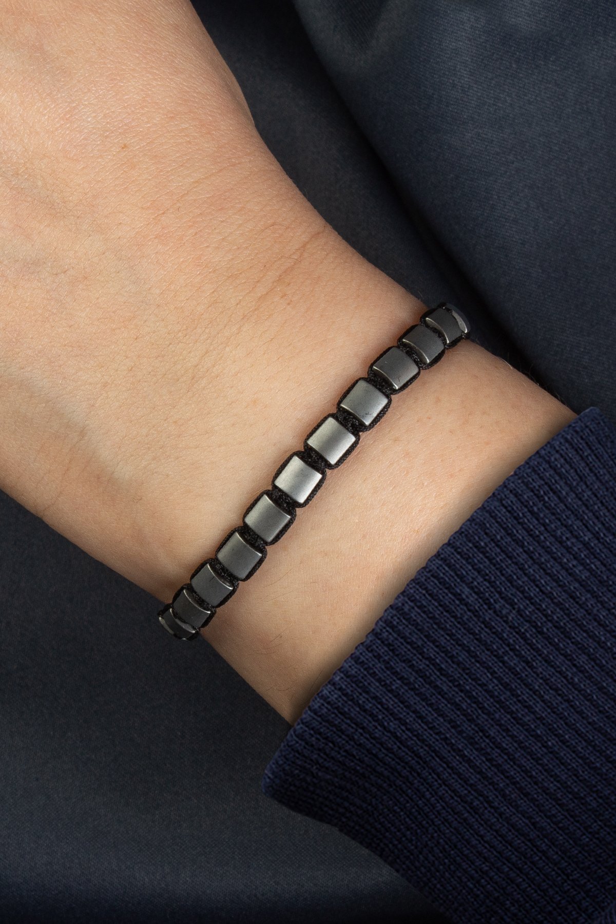Hematit Doğal Taş Mat Açık Gri Yassı Kare Kesim Makrome Bileklik
