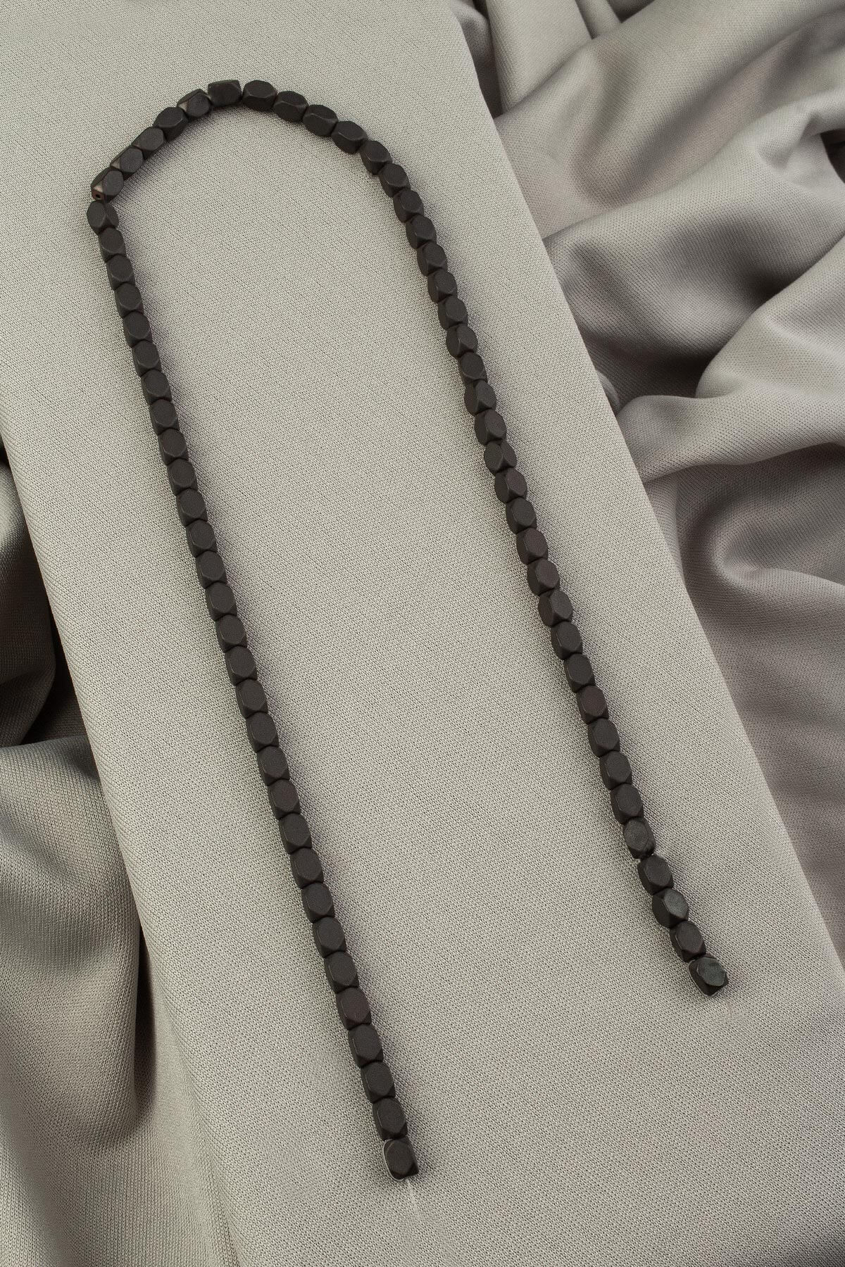Hematit Doğal Taş Mat Siyah Dikdörtgen Kesim 4x6mm Dizi [AA]
