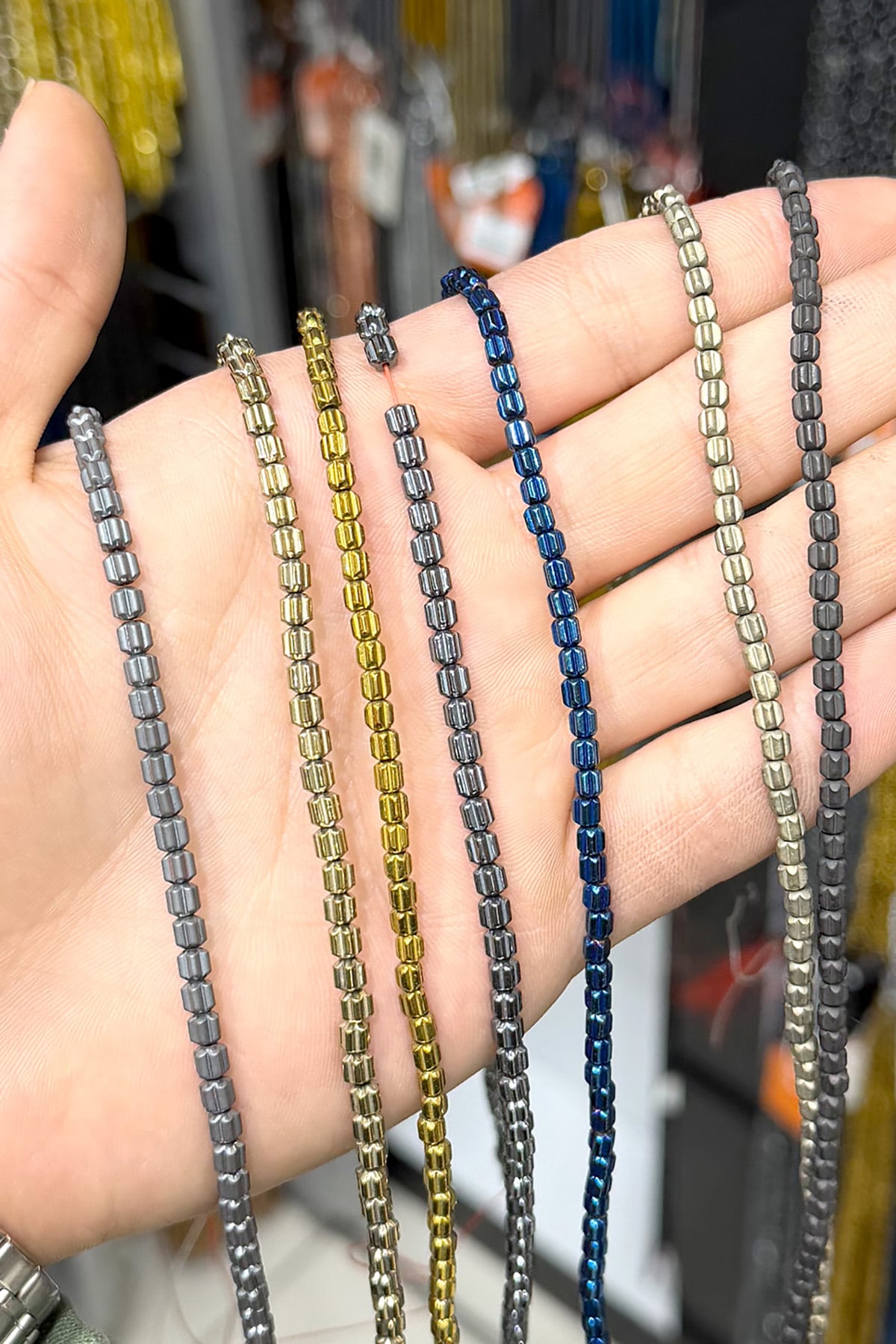 Hematit Taşı 4x4mm Silindir Kesim Doğal Taş Diziler