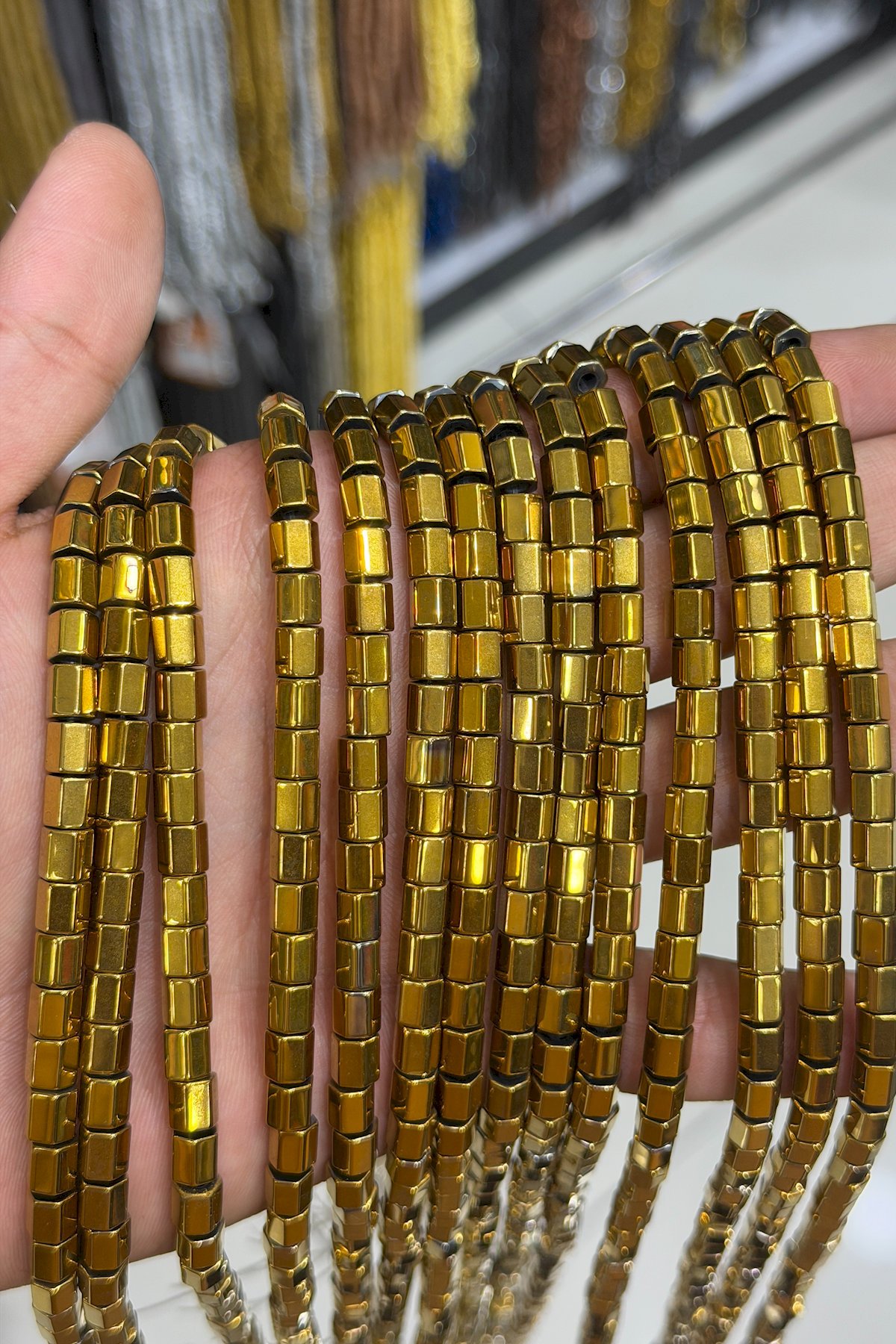Hematit Taşı Altıgen Kesim Parlak Gold 6x6mm Doğal Taş Dizi