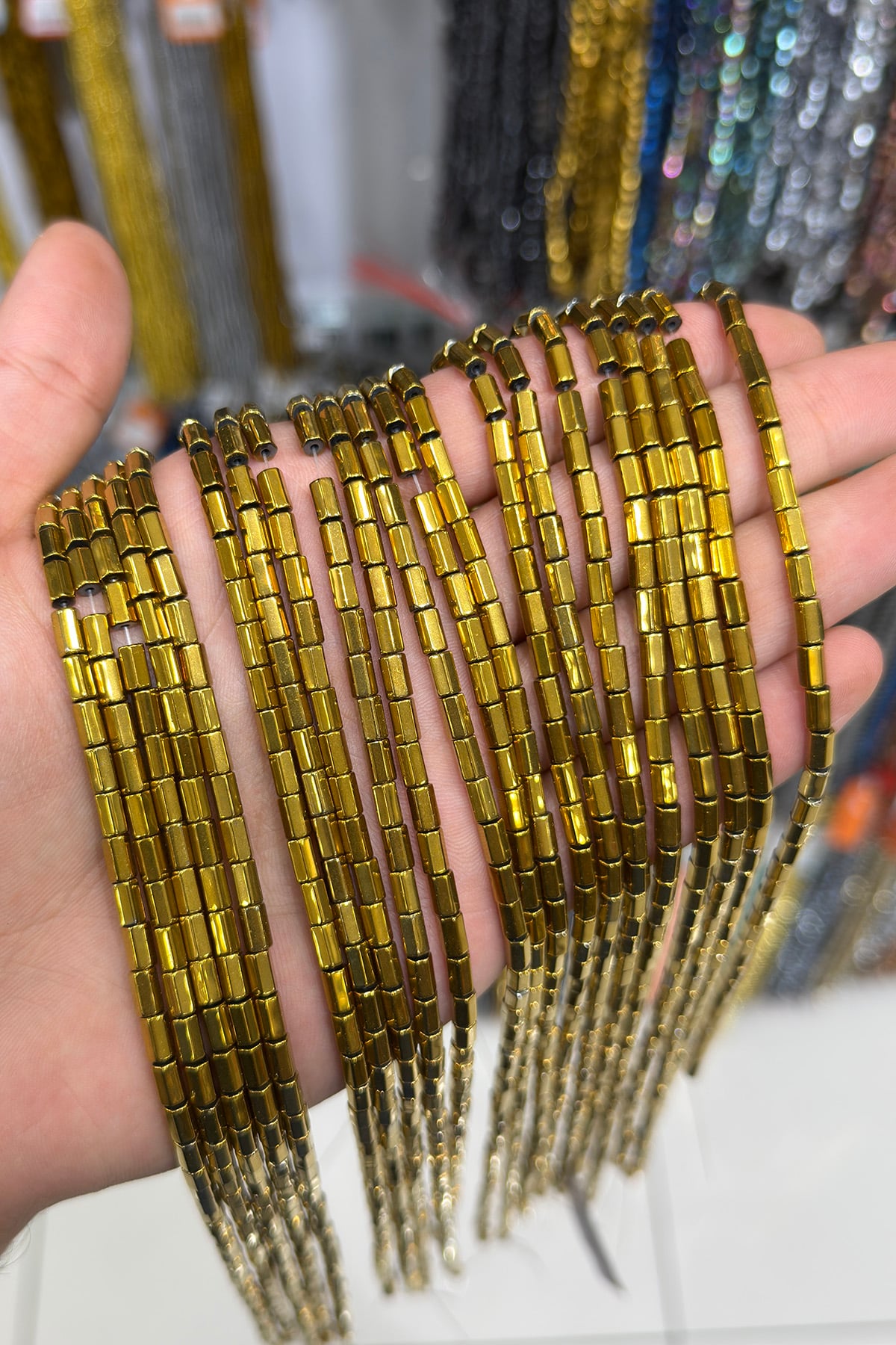 Hematit Taşı Altıgen Kesim Parlak Gold 4x6mm Doğal Taş Dizi