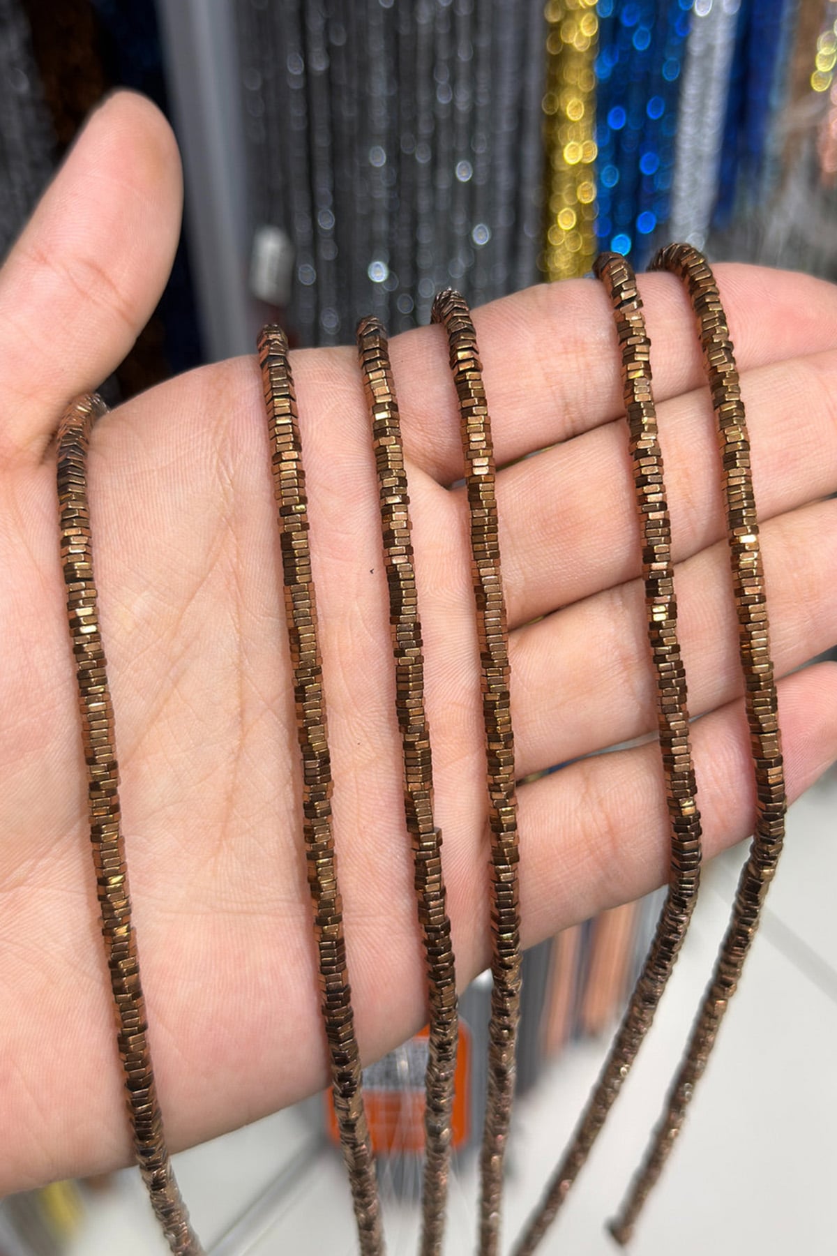 Hematit Taşı Altıgen Kesim Parlak Kahverengi 4x1mm Doğal Taş Dizi