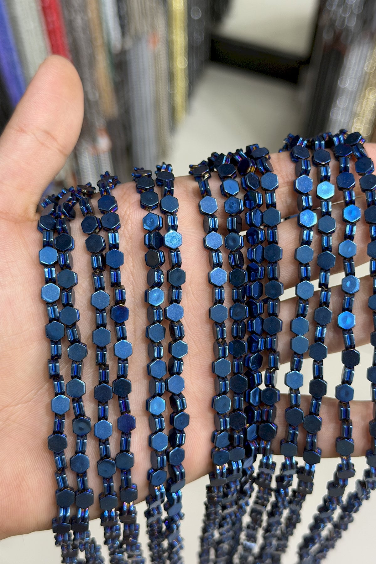 Hematit Taşı Altıgen Kesim Parlak Mavi 5x5mm Doğal Taş Dizi
