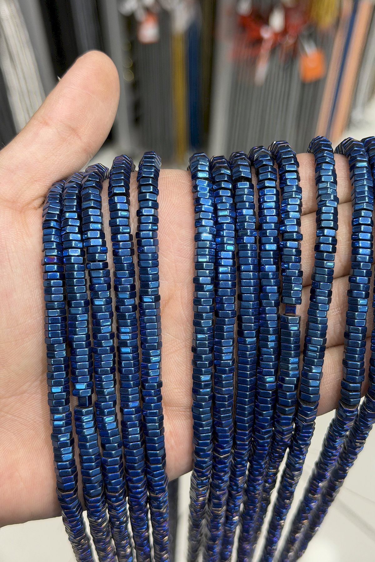 Hematit Taşı Altıgen Kesim Parlak Mavi 6x2mm Doğal Taş Dizi
