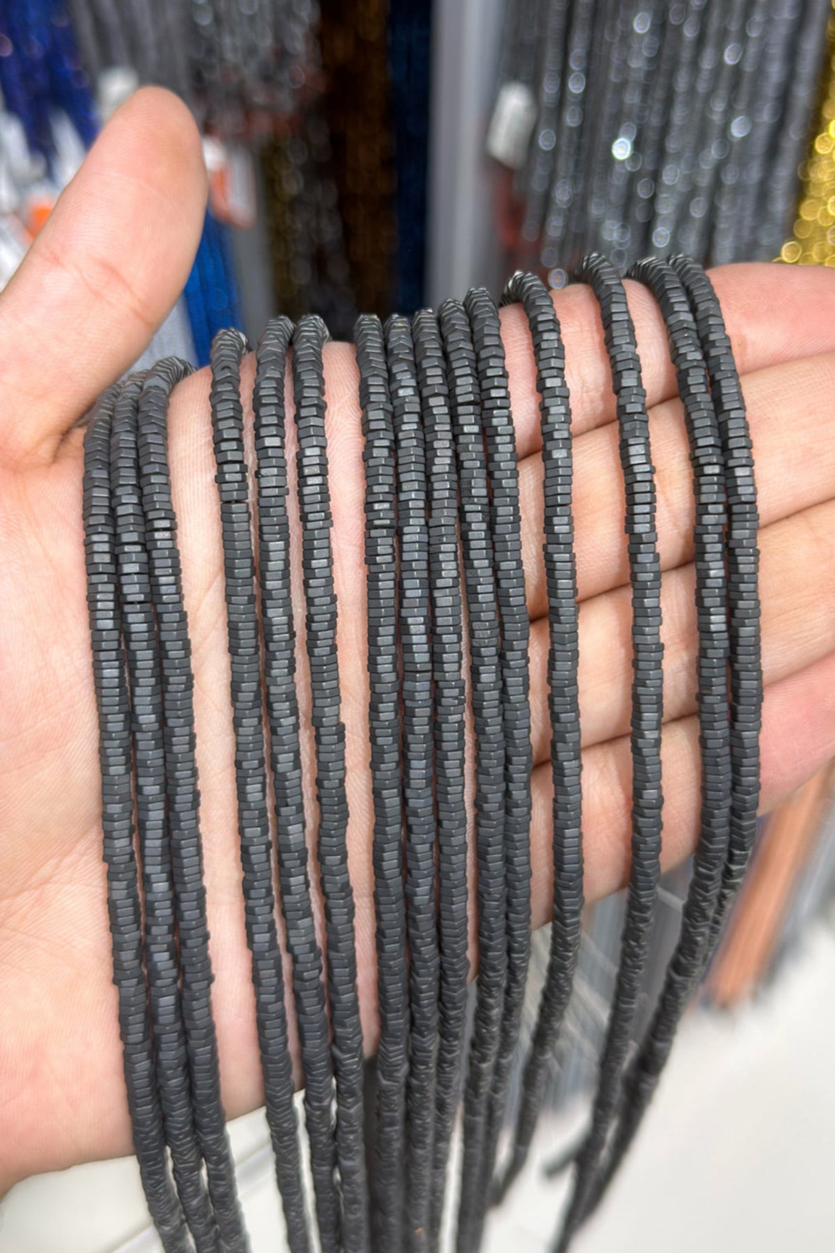 Hematit Taşı Altıgen Rondela Kesim Mat Siyah 4x1mm Doğal Taş Dizi