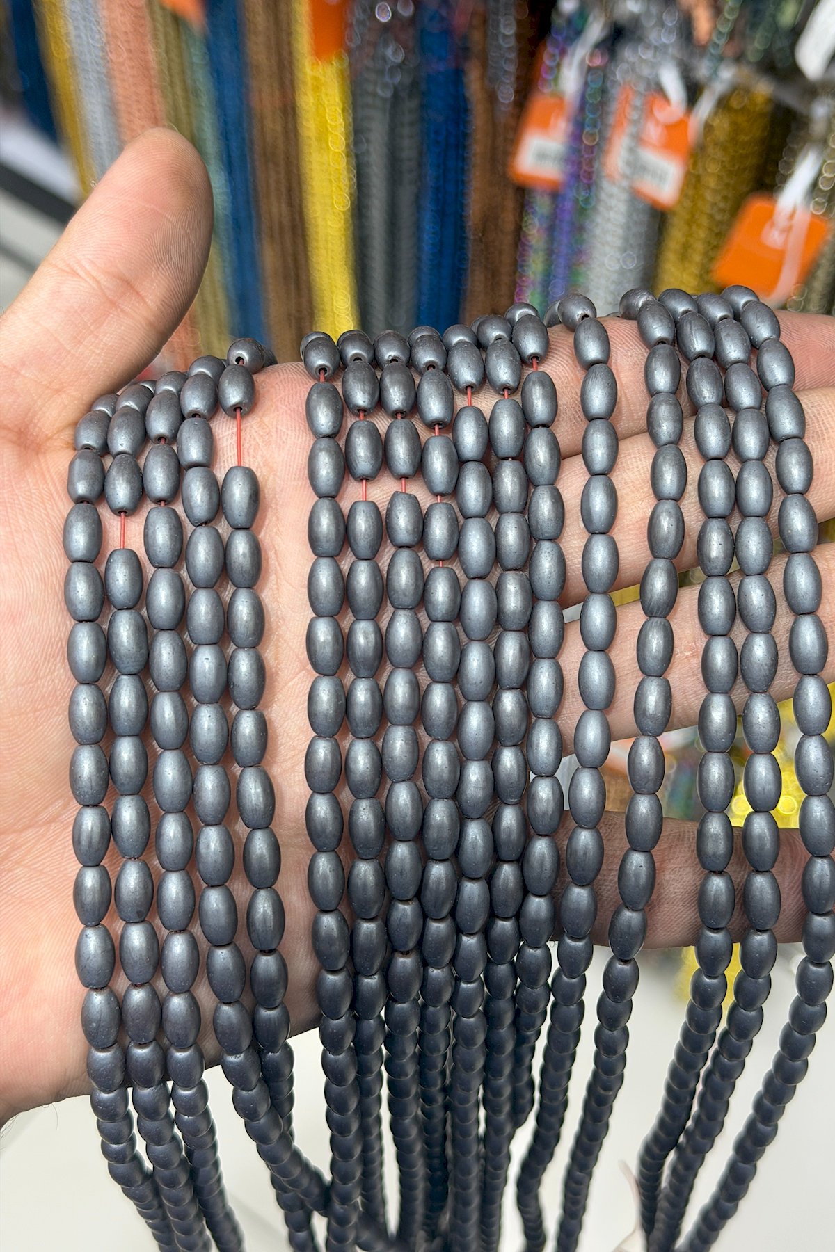 Hematit Taşı Arpa Kesim Mat Gri 5x8mm Doğal Taş Dizi