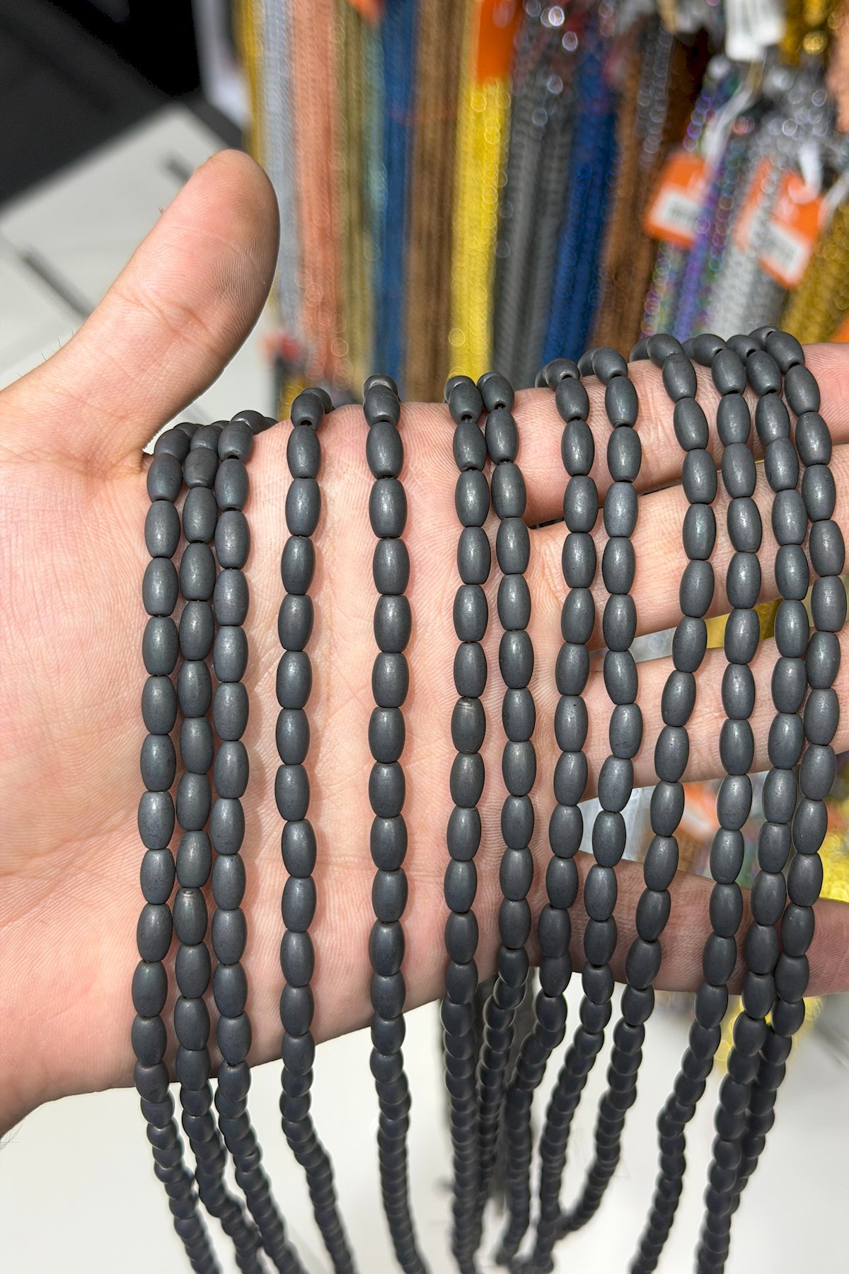 Hematit Taşı Arpa Kesim Mat Siyah 5x8mm Doğal Taş Dizi