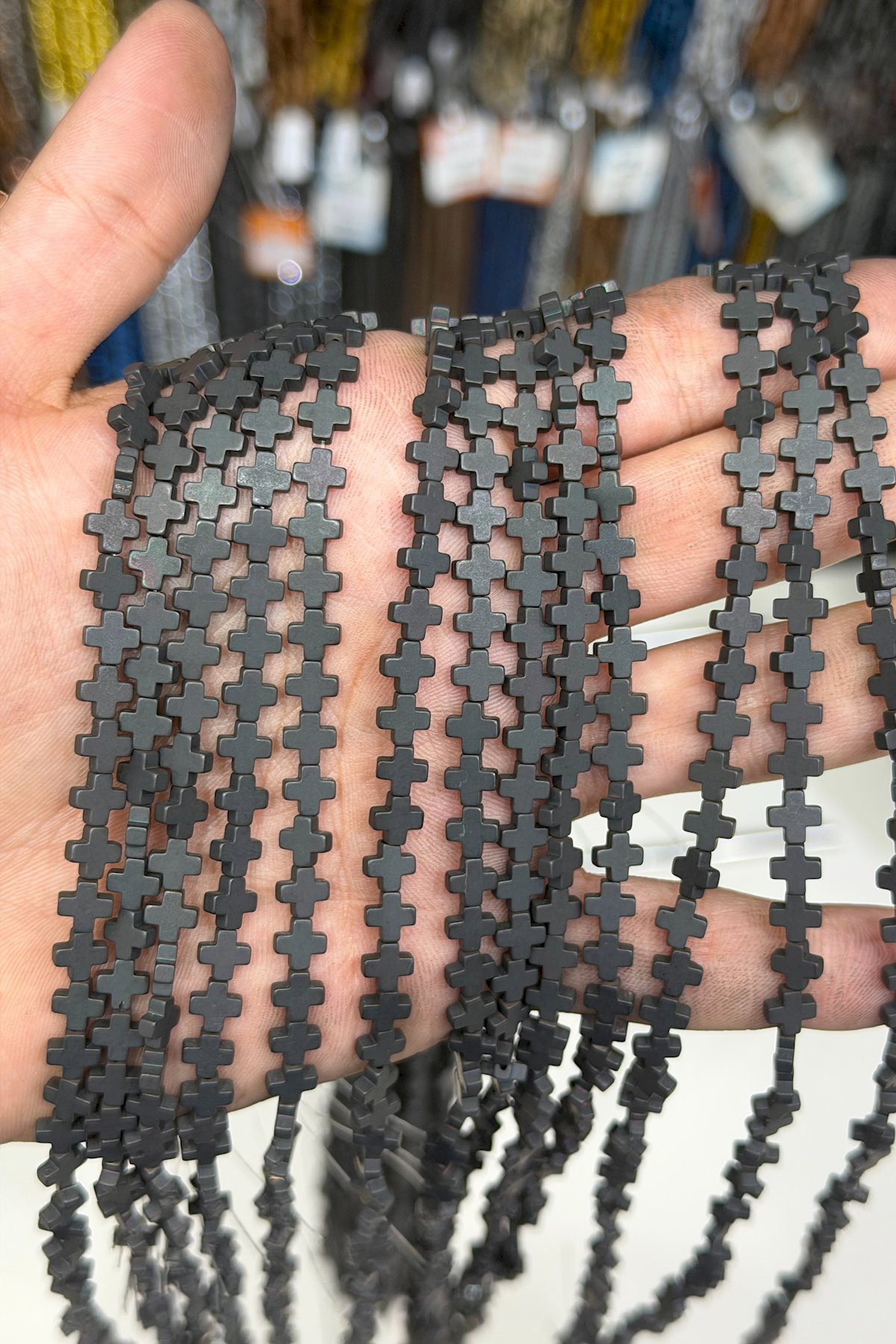 Hematit Taşı Artı Kesim Mat Siyah 8x8mm Doğal Taş Dizi