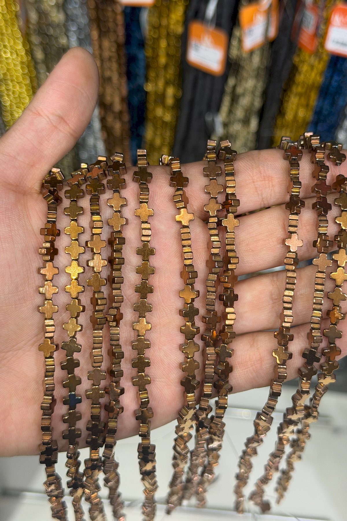Hematit Taşı Artı Kesim Parlak Kahverengi 6x6mm Doğal Taş Dizi