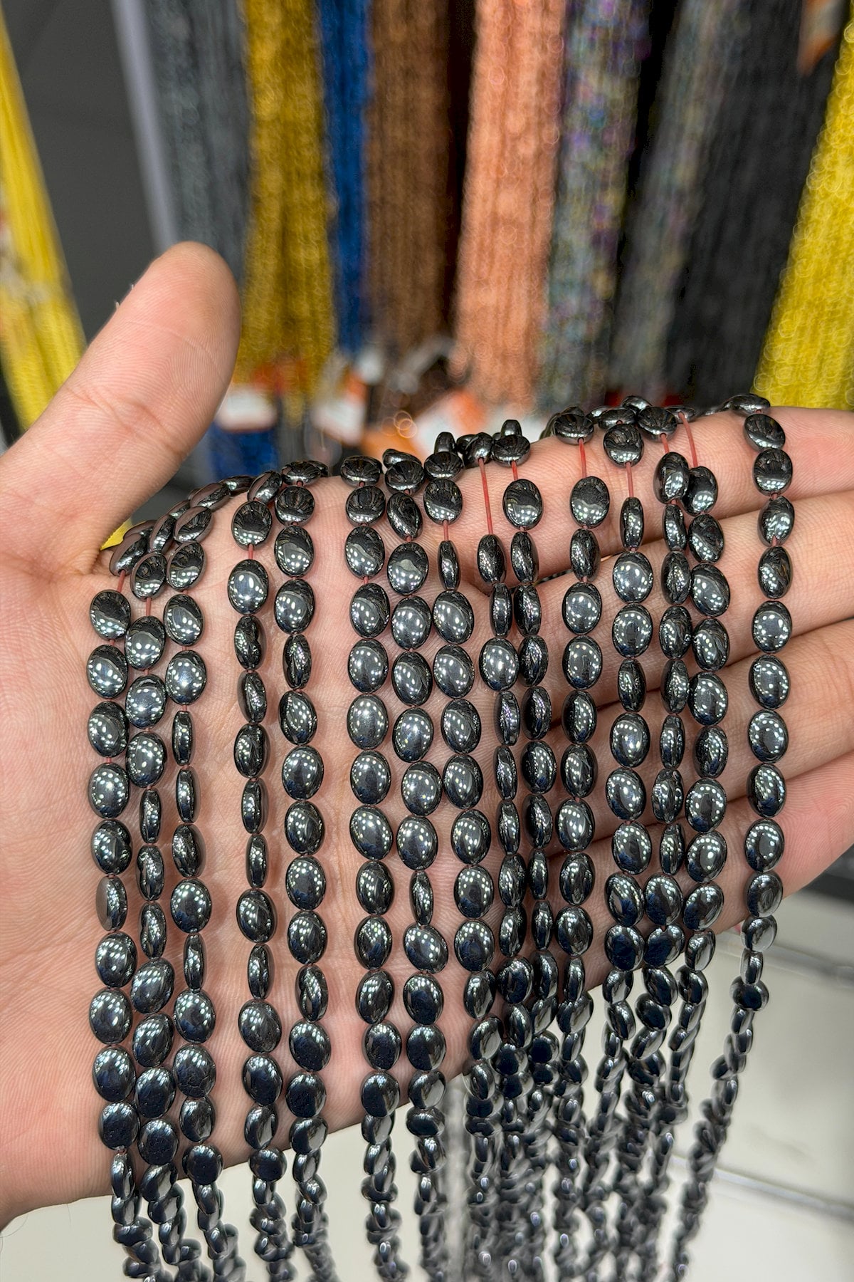 Hematit Taşı Bombeli Kesim Parlak Füme 6x8mm Doğal Taş Dizi