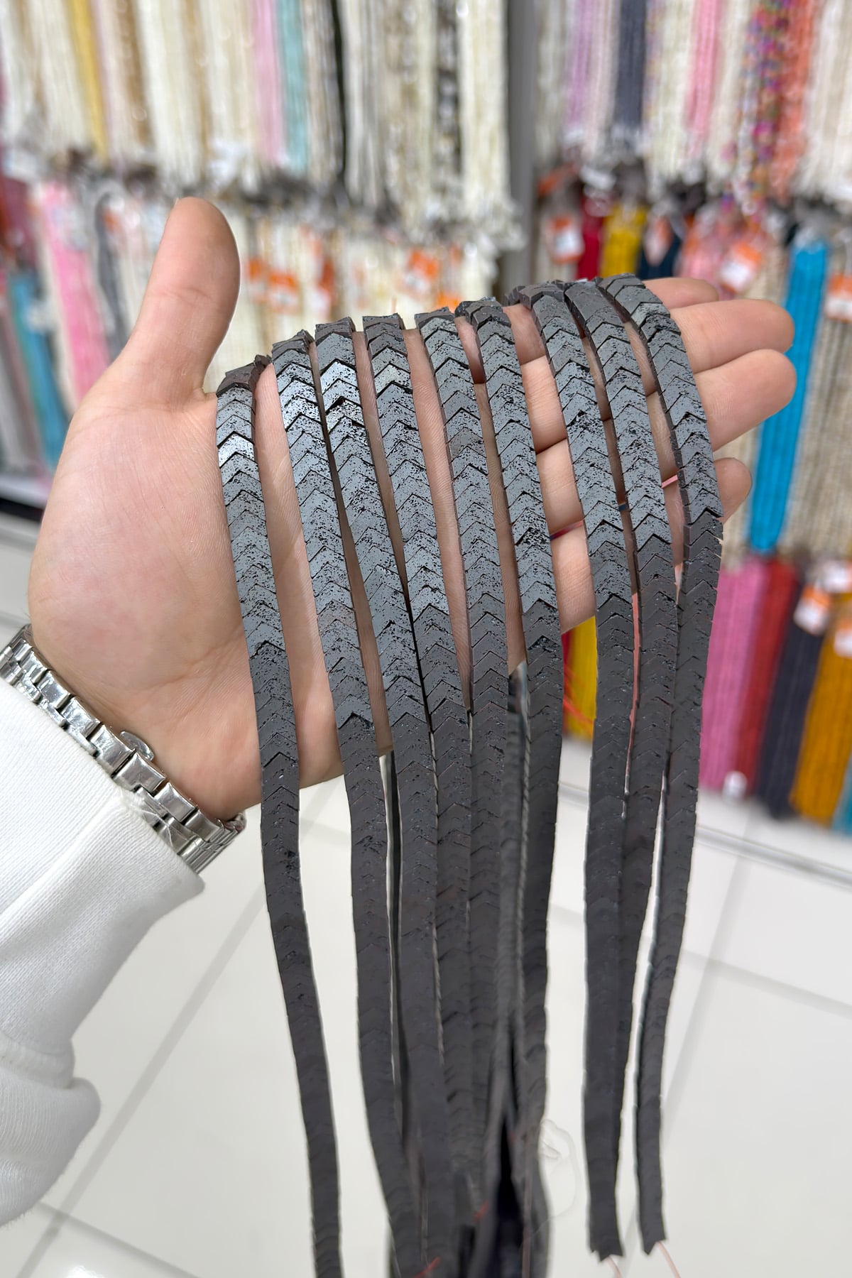Hematit Taşı Çavuş Kesim 8x3mm- Mat Gri Doğal Taş Dizi