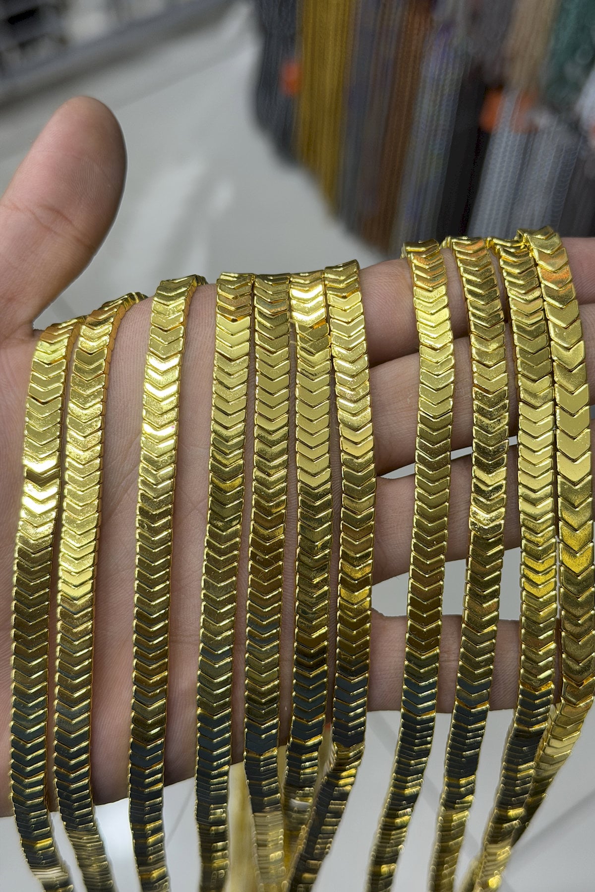 Hematit Taşı Çavuş Kesim Altın Sarı 6x2mm Doğal Taş Dizi