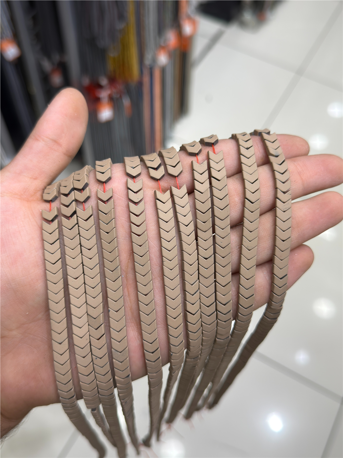 Hematit Taşı Çavuş Kesim Kahverengi 6x3mm Doğal Taş Dizi