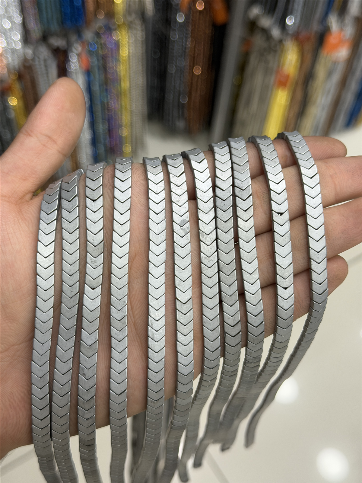 Hematit Taşı Çavuş Kesim Mat Açık Gri 6x3mm Doğal Taş Dizi
