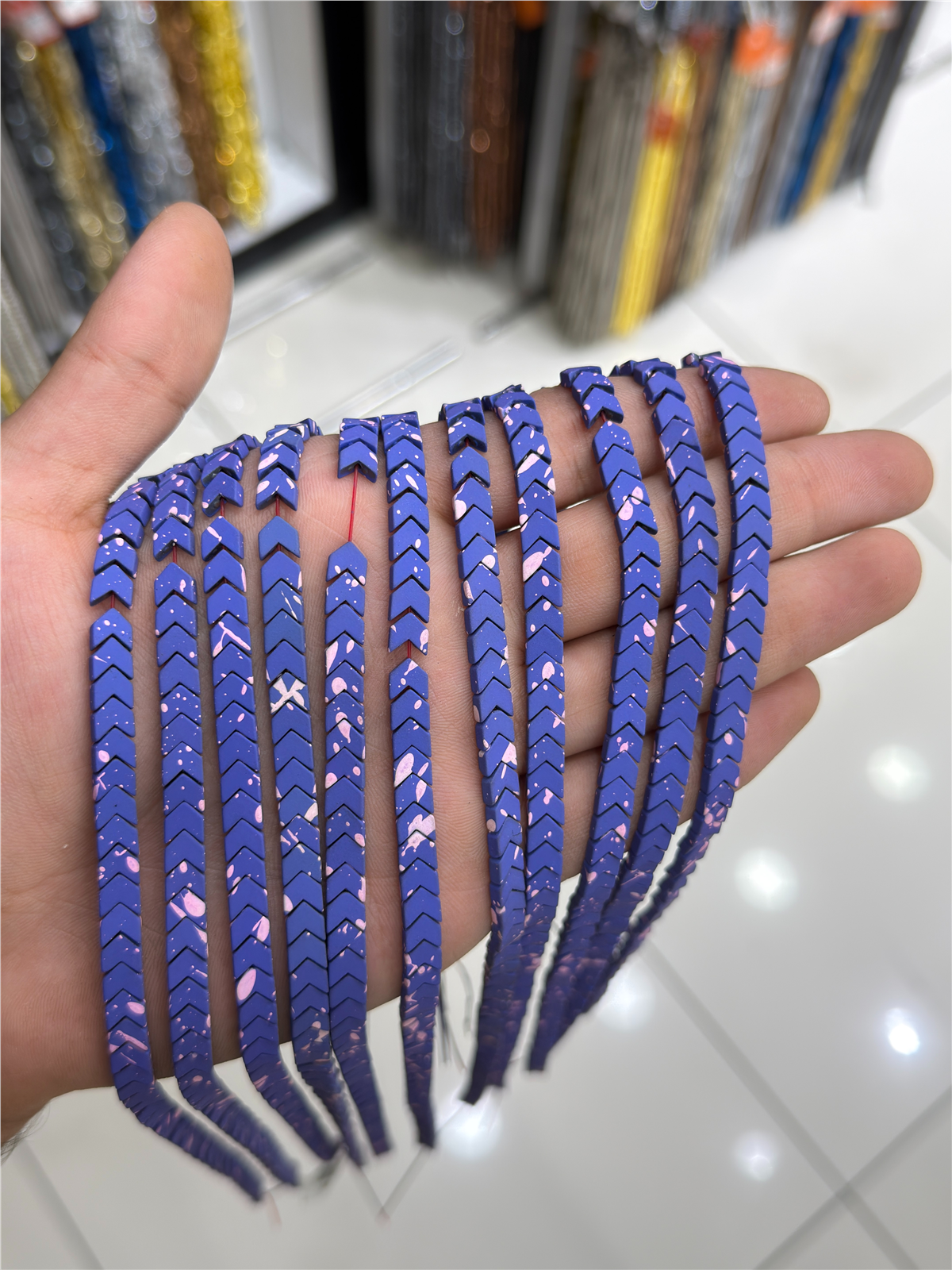 Hematit Taşı Çavuş Kesim Mat Mor 6x3mm Doğal Taş Dizi