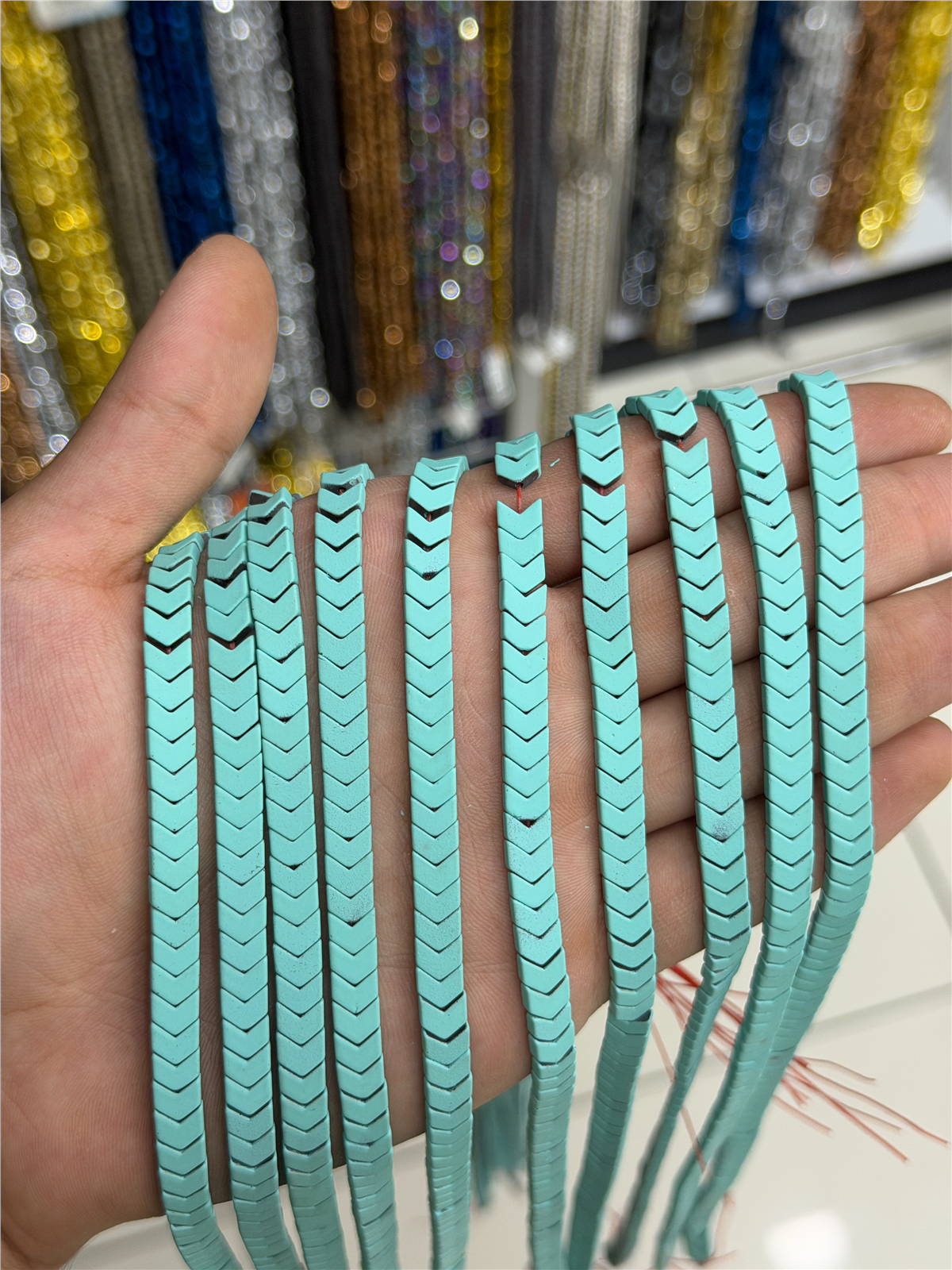 Hematit Taşı Çavuş Kesim Mat Yeşil 6x3mm Doğal Taş Dizi
