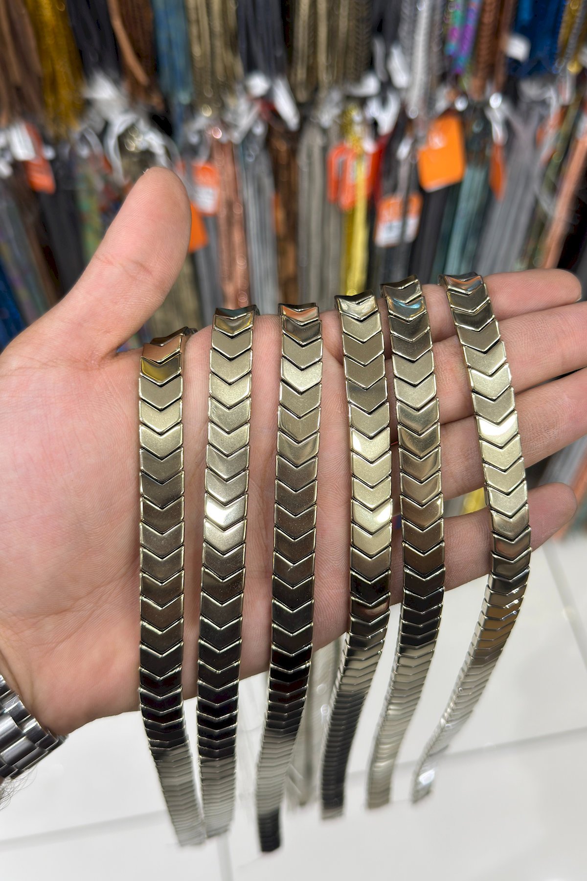 Hematit Taşı Çavuş Kesim Parlak Füme 10x4mm Doğal Taş Dizi