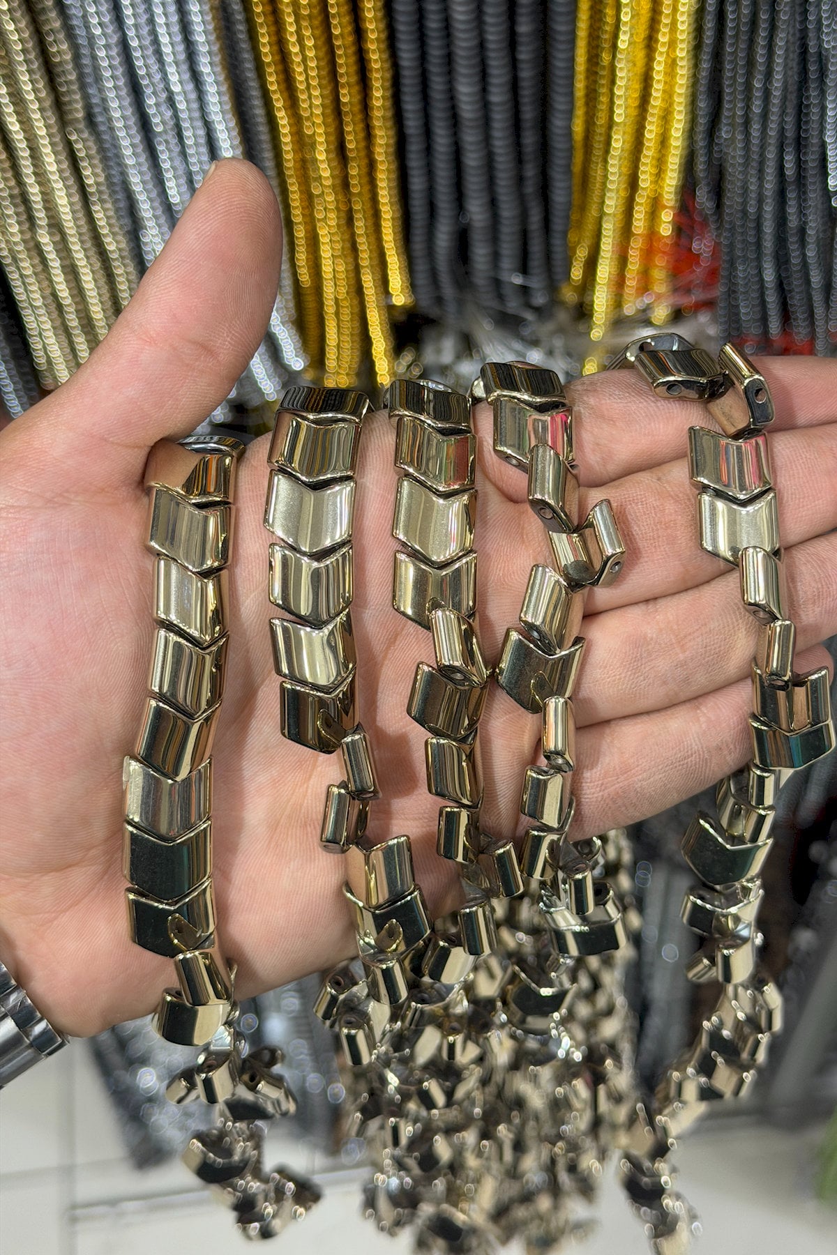 Hematit Taşı Çavuş Kesim Parlak Füme 10x14mm Doğal Taş Dizi
