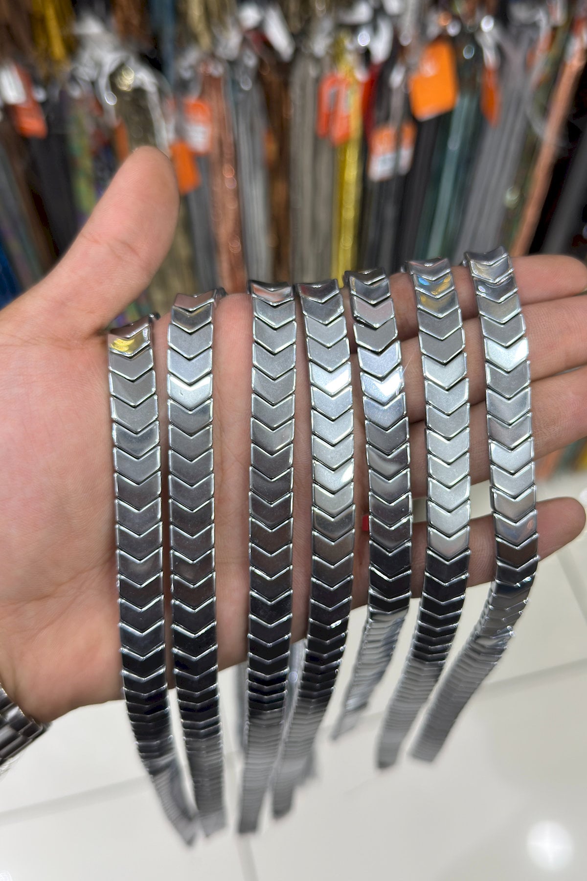 Hematit Taşı Çavuş Kesim Parlak Füme 10x4mm Doğal Taş Dizi