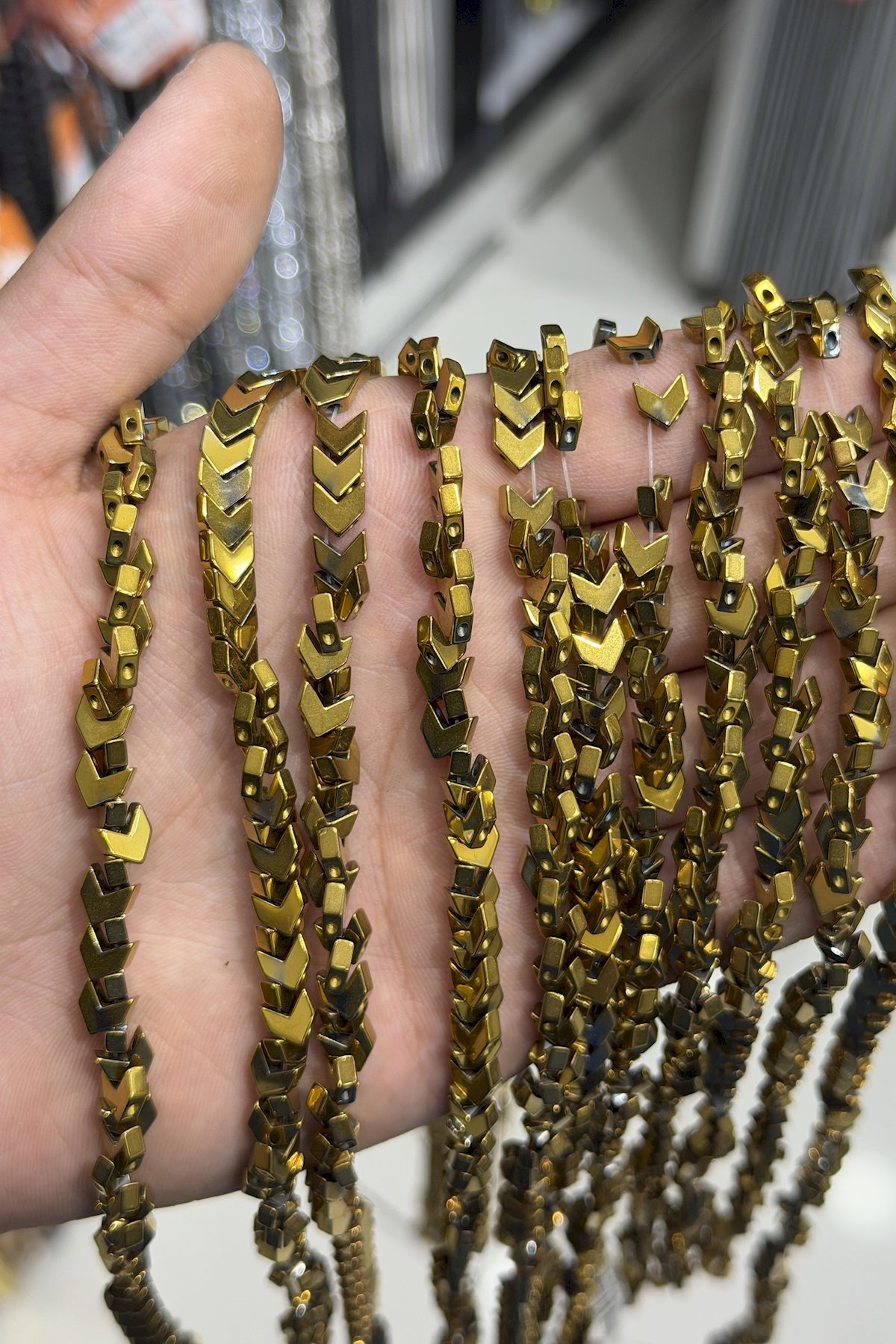 Hematit Taşı Çavuş Kesim Parlak Gold 6x3mm Doğal Taş Dizi