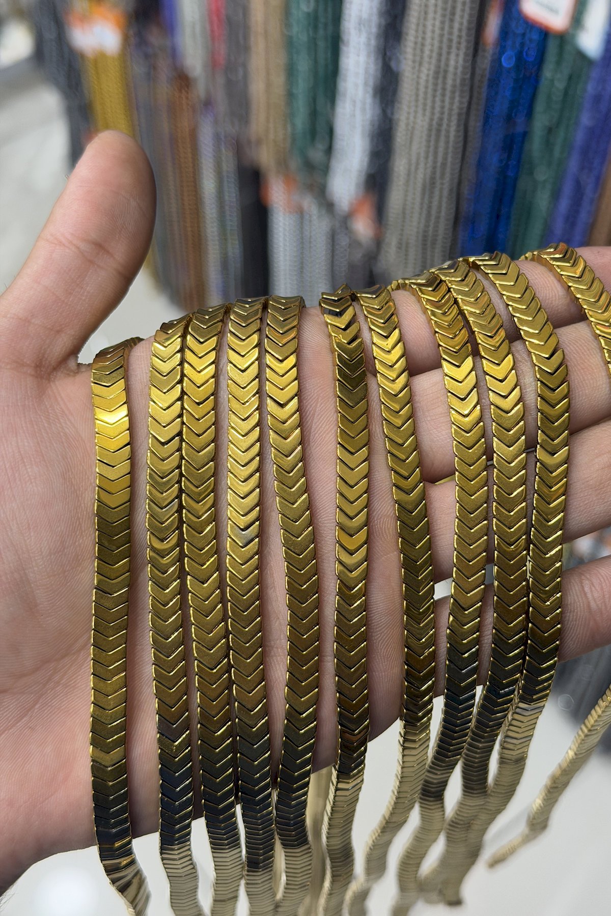 Hematit Taşı Çavuş Kesim Parlak Gold 6x2mm Doğal Taş Dizi