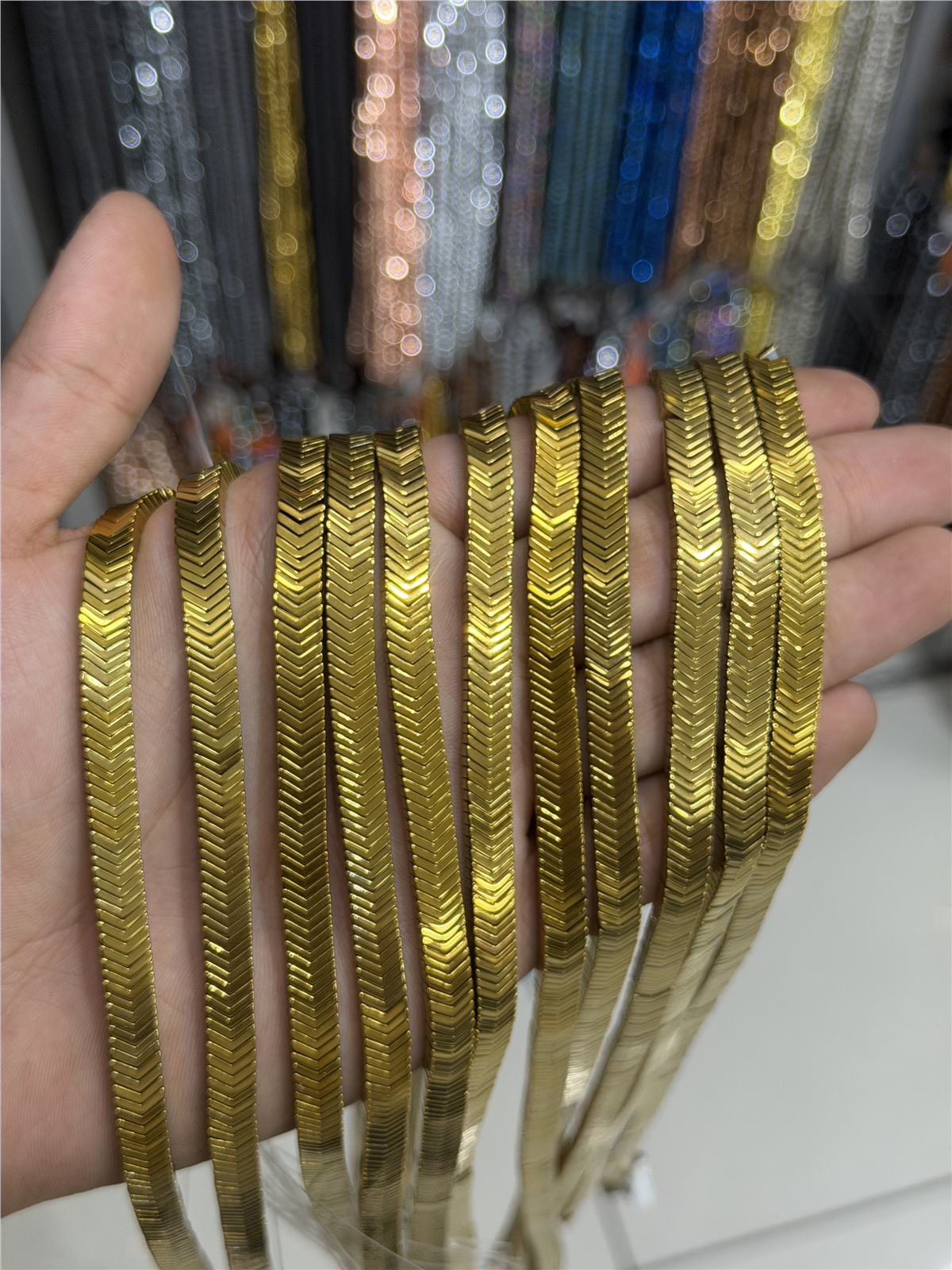 Hematit Taşı Çavuş Kesim Parlak Gold 7x1mm Doğal Taş Dizi
