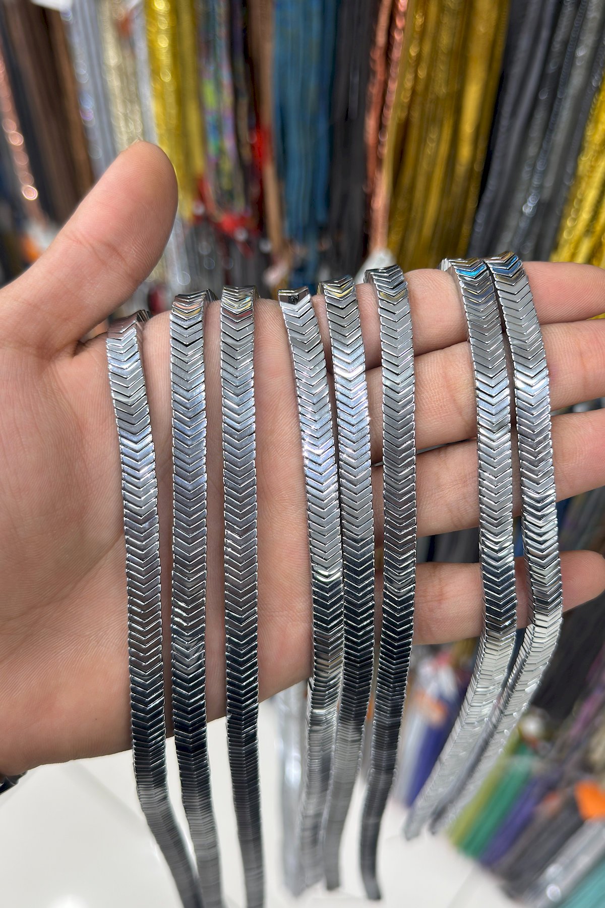 Hematit Taşı Çavuş Kesim Parlak Gümüş 7x1mm Doğal Taş Dizi