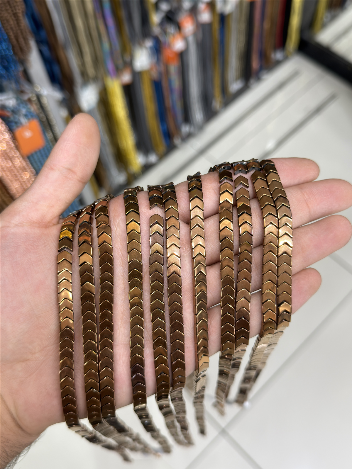 Hematit Taşı Çavuş Kesim Parlak Kahverengi 6x3mm Doğal Taş Dizi