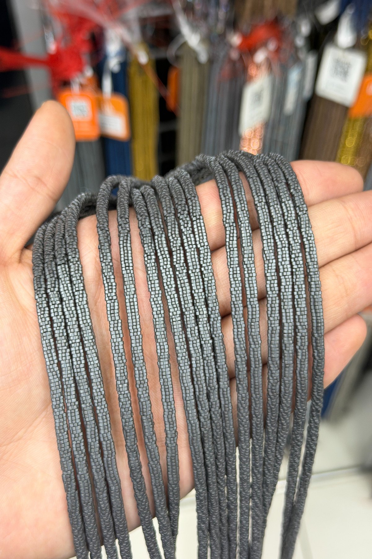 Hematit Taşı Çiçek Rondela Kesim Mat Gri 4x1mm Doğal Taş Dizi