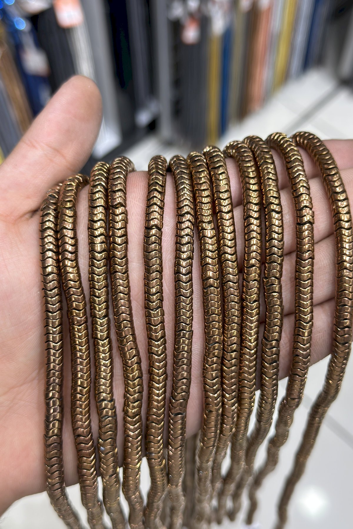 Hematit Taşı Dalgalı Kesim Parlak Kahverengi 6x2mm Doğal Taş Dizi