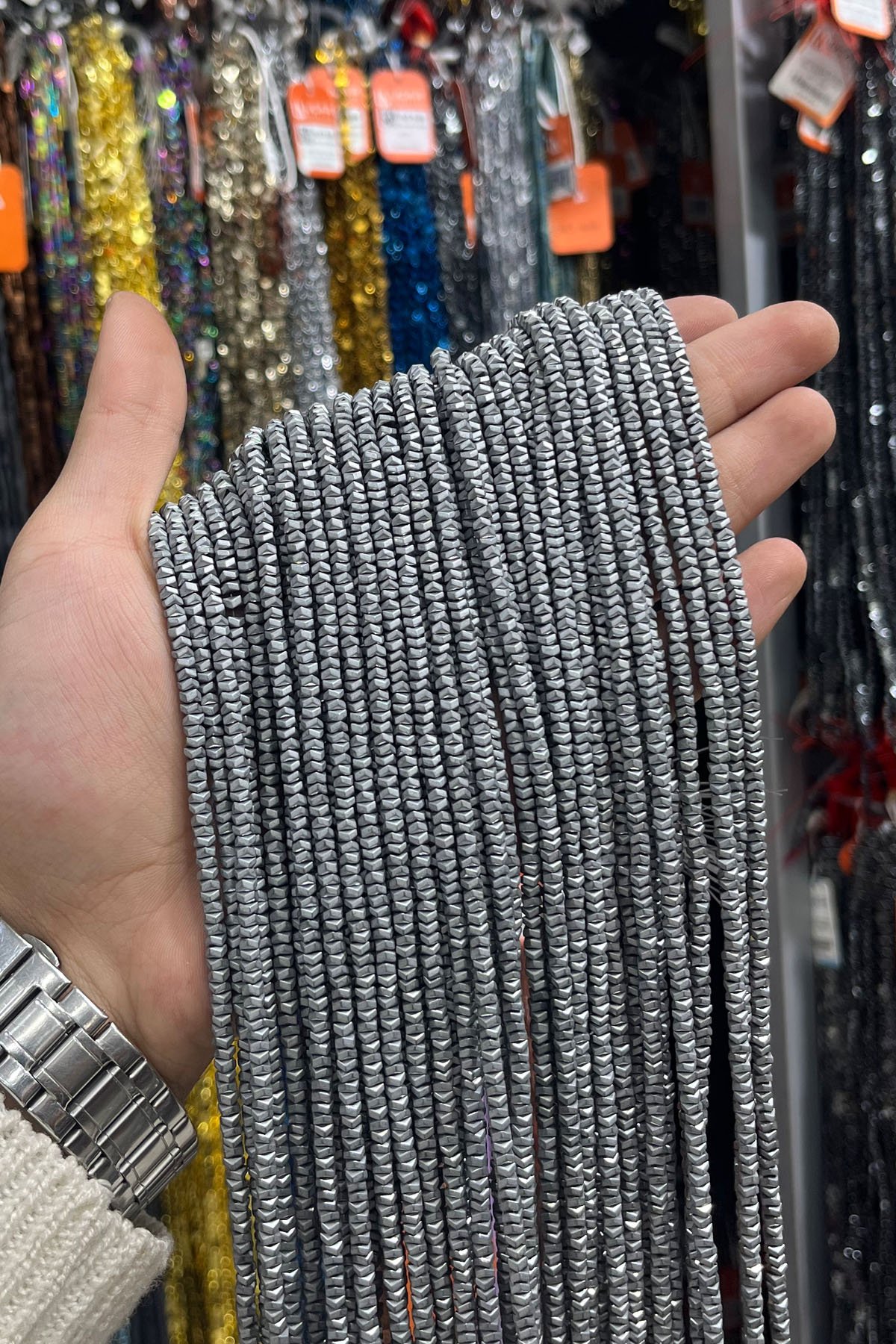 Hematit Taşı Dalgalı Rondela Kesim 4x2mm- Mat Açık Gri Doğal Taş Dizi