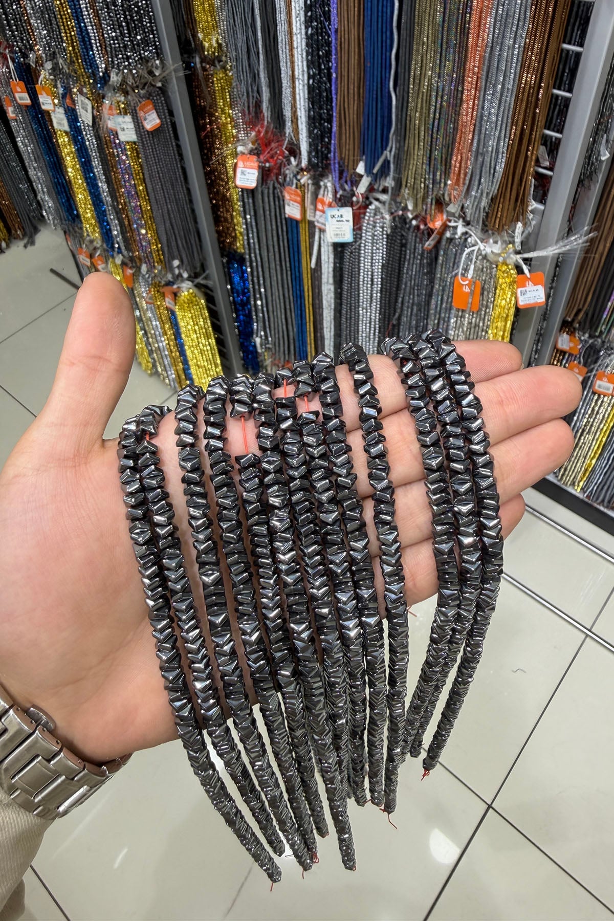 Hematit Taşı Dalgalı Rondela Kesim 6x2mm- Parlak Füme Doğal Taş Dizi